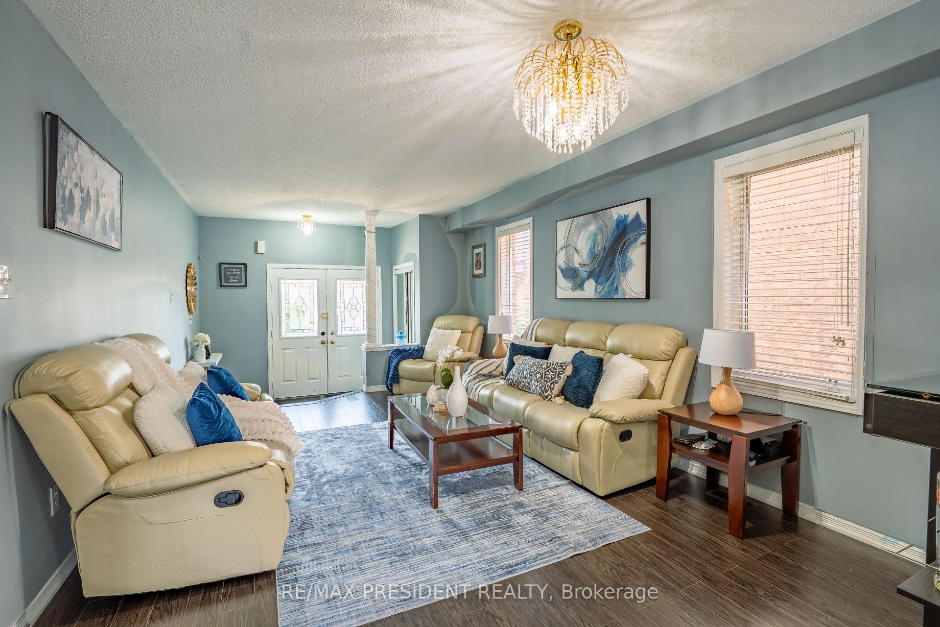 Photo 22 of 4 Redfinch Way, Brampton, Fletcher's Meadow — HOMEH