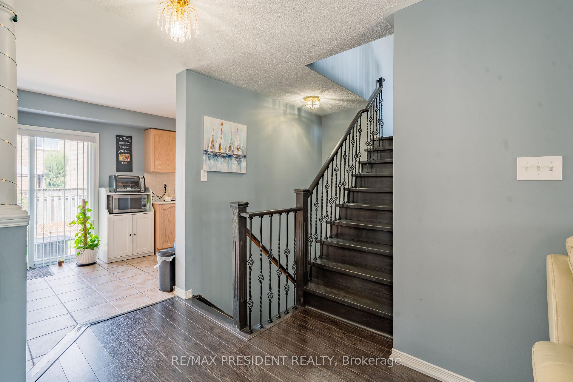 Photo 23 of 4 Redfinch Way, Brampton, Fletcher's Meadow — HOMEH