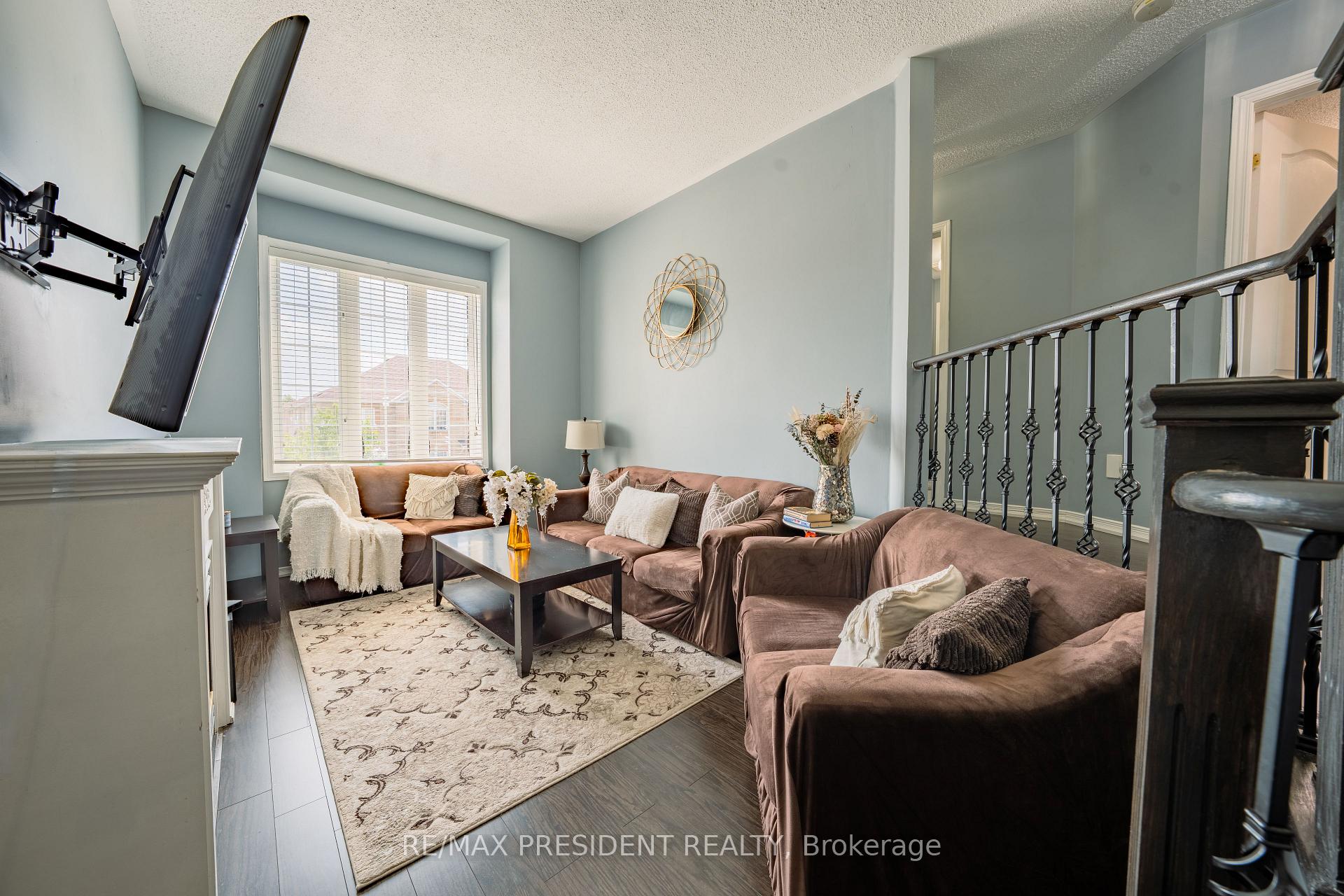 Photo 27 of 4 Redfinch Way, Brampton, Fletcher's Meadow — HOMEH