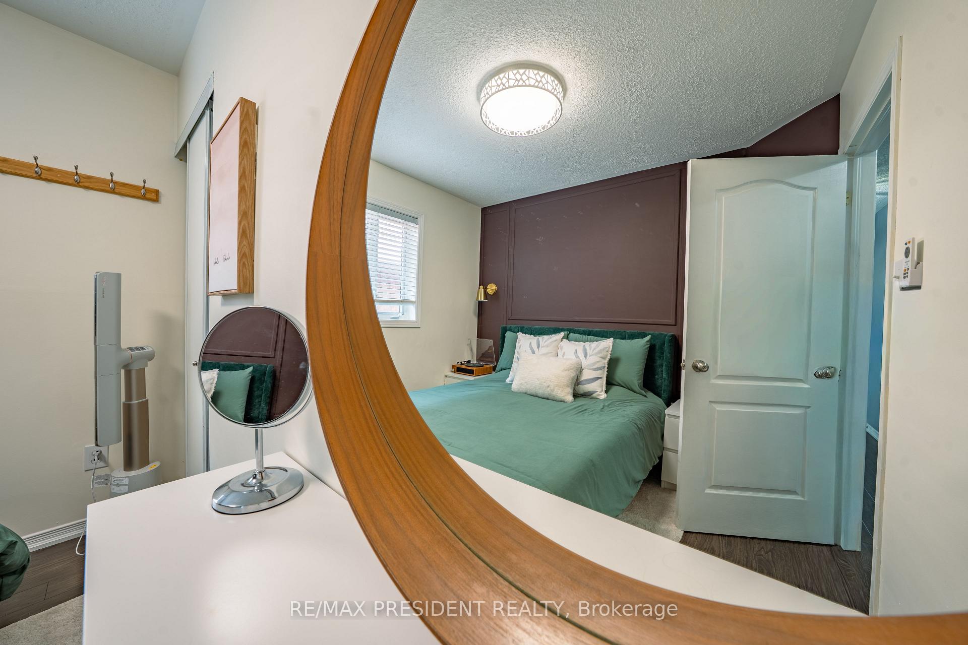 Photo 36 of 4 Redfinch Way, Brampton, Fletcher's Meadow — HOMEH