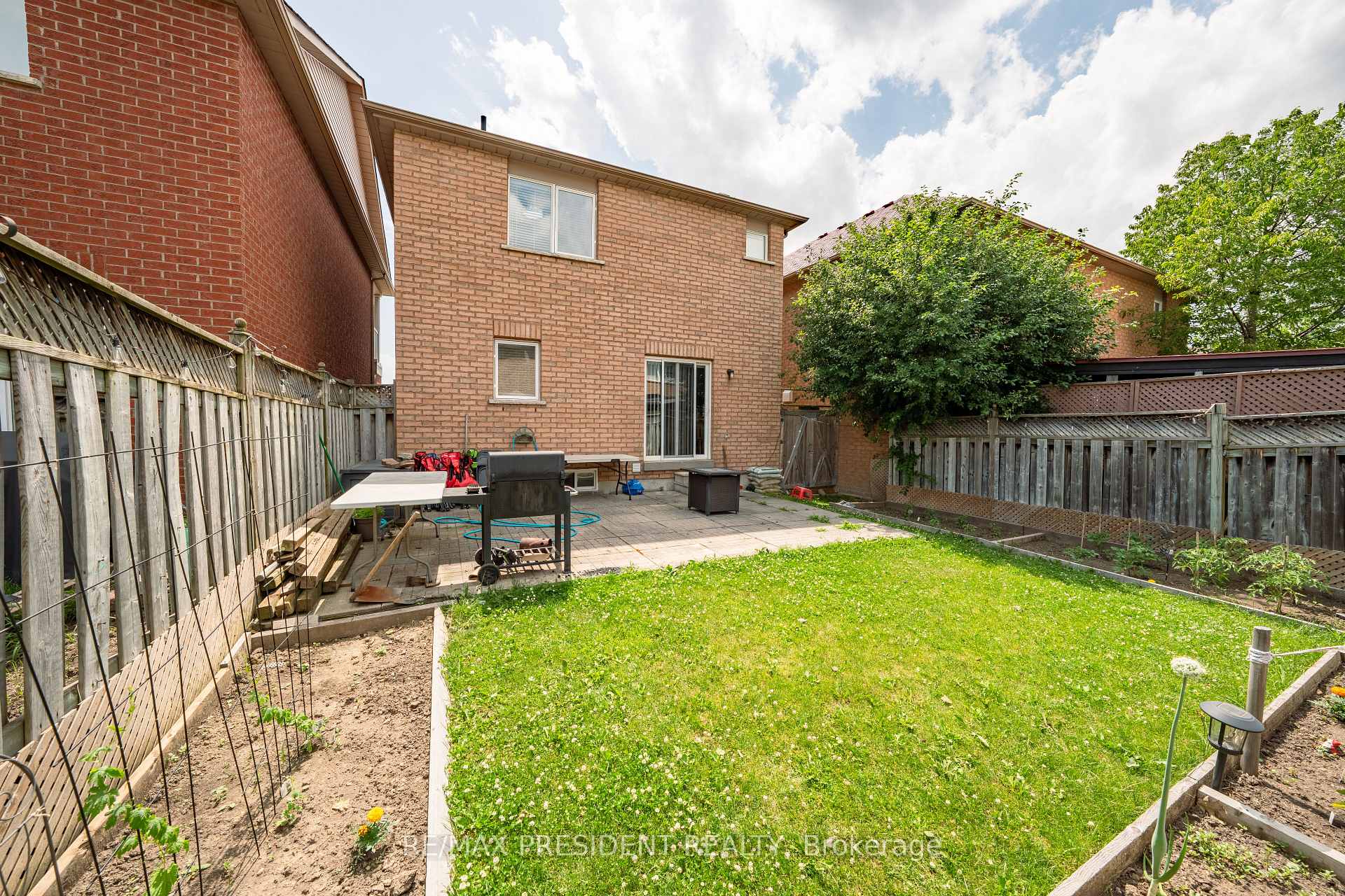 Photo 43 of 4 Redfinch Way, Brampton, Fletcher's Meadow — HOMEH