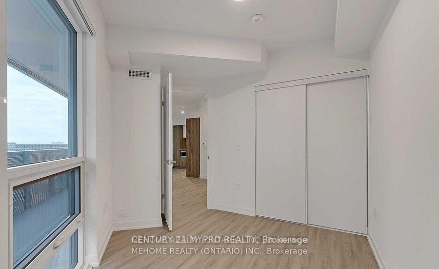 Photo 6 of Unit 4208, 55 Cooper Street, Toronto, Waterfront Communities — HOMEH
