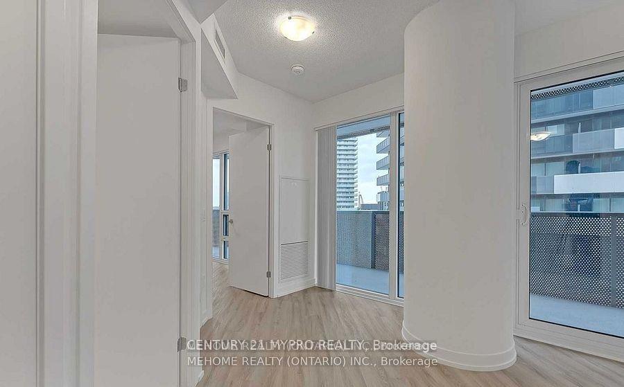 Photo 7 of Unit 4208, 55 Cooper Street, Toronto, Waterfront Communities — HOMEH