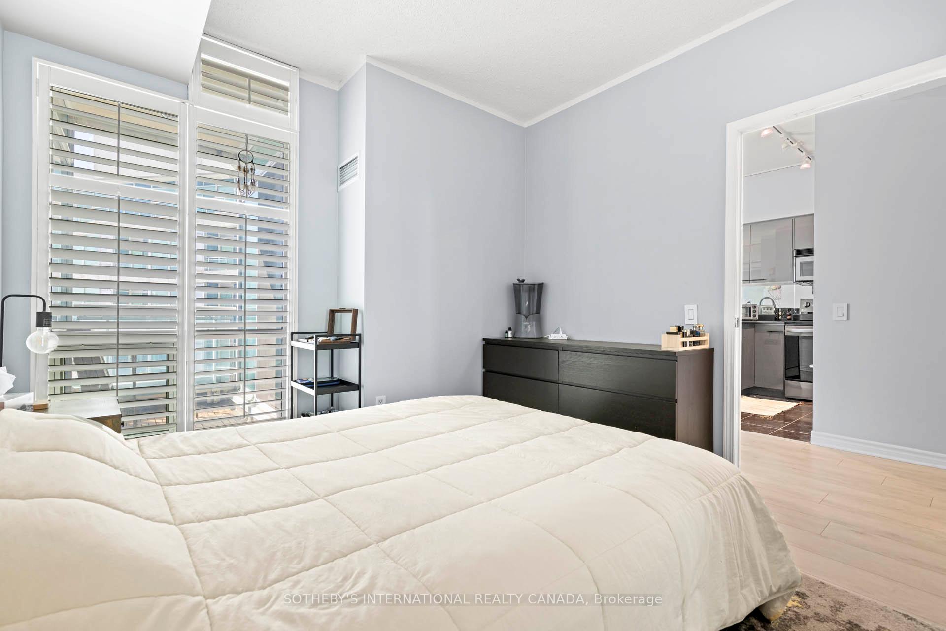Photo 16 of Unit 1013, 5 Marine Parade Drive, Etobicoke, Mimico — HOMEH