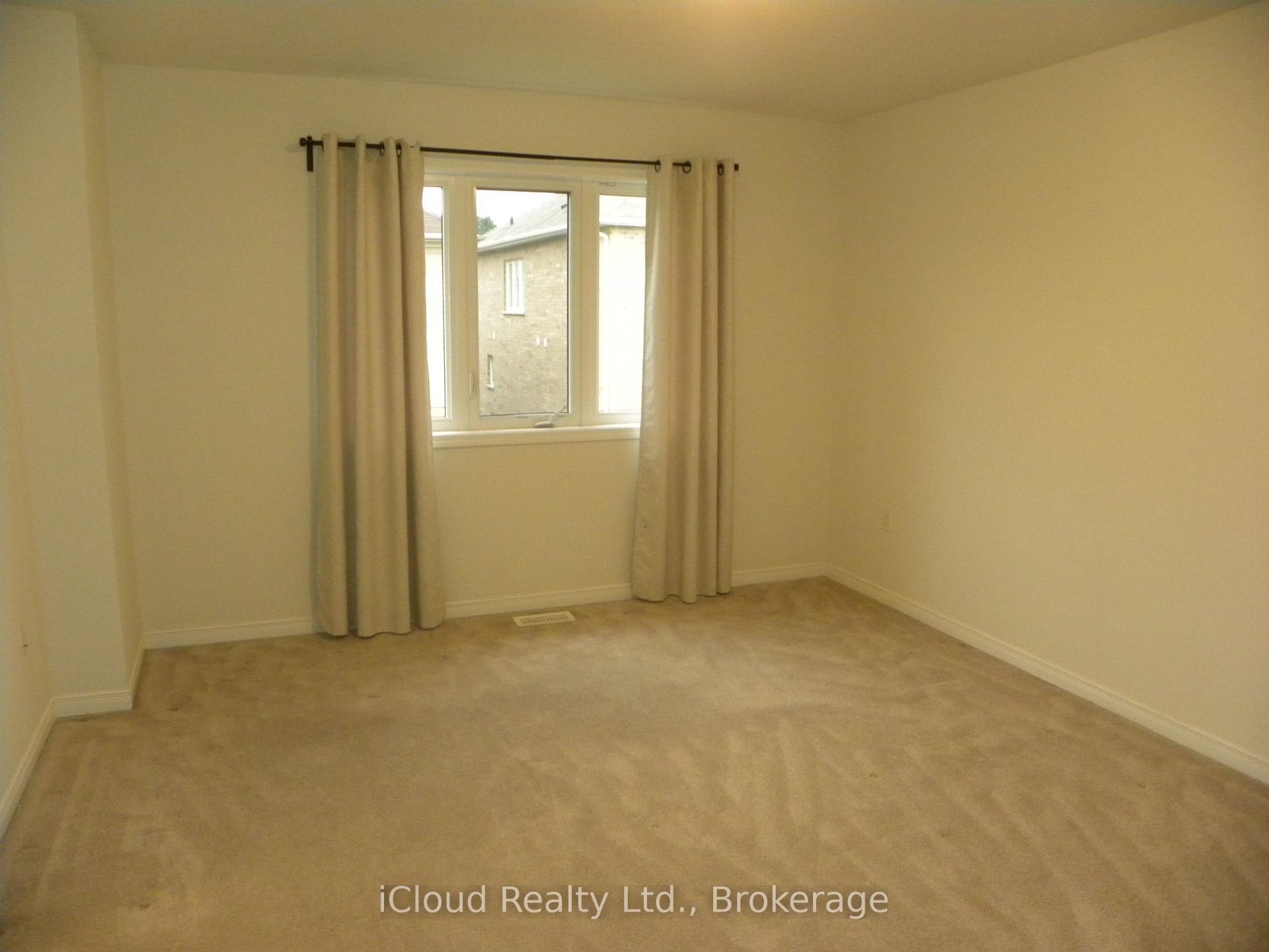 Photo 20 of 45 Butcher Crescent, Brantford, Shellard Lane — HOMEH