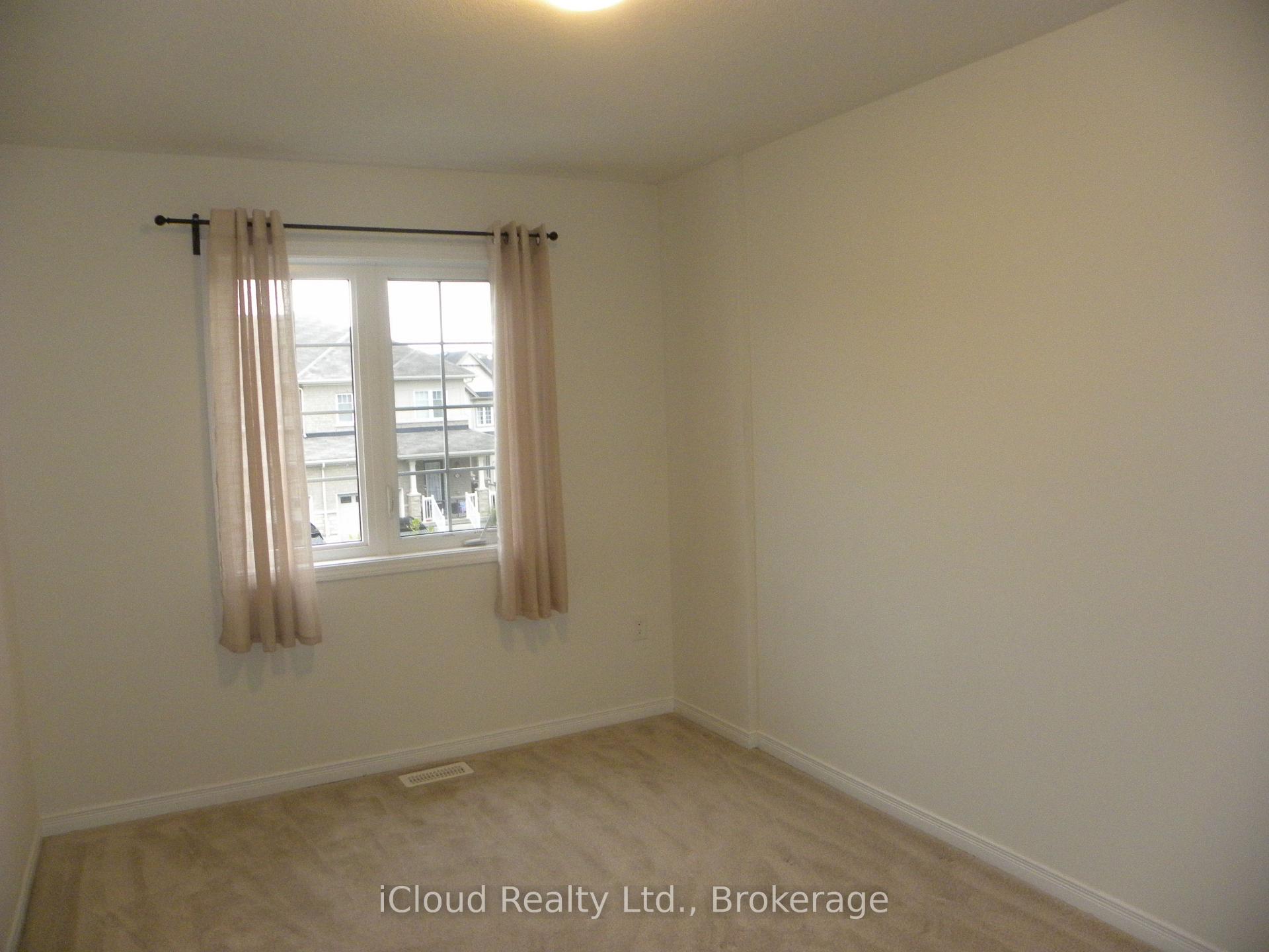 Photo 23 of 45 Butcher Crescent, Brantford, Shellard Lane — HOMEH