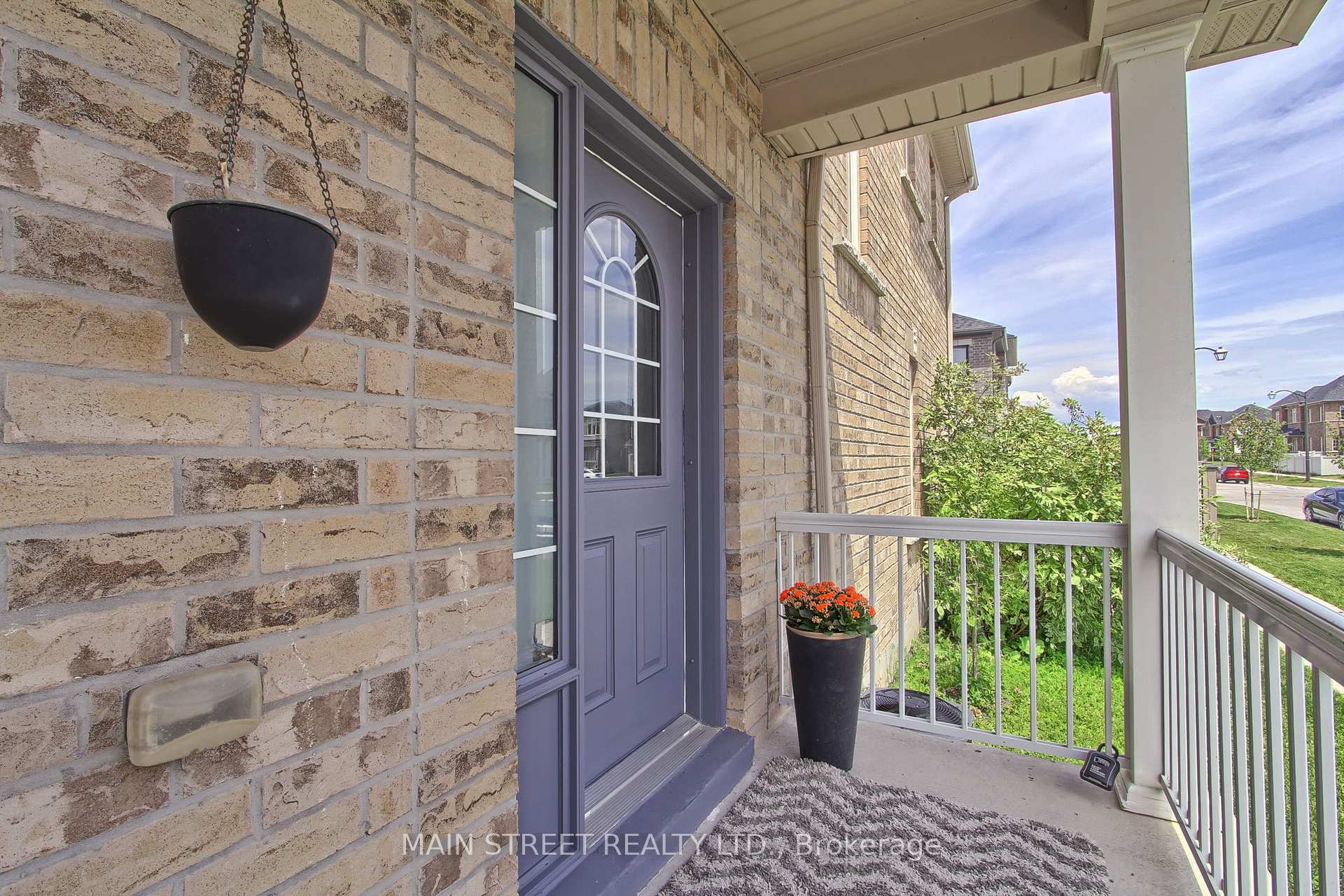 Photo 5 of 34 Grey Wing Avenue, Georgina, Keswick South — HOMEH