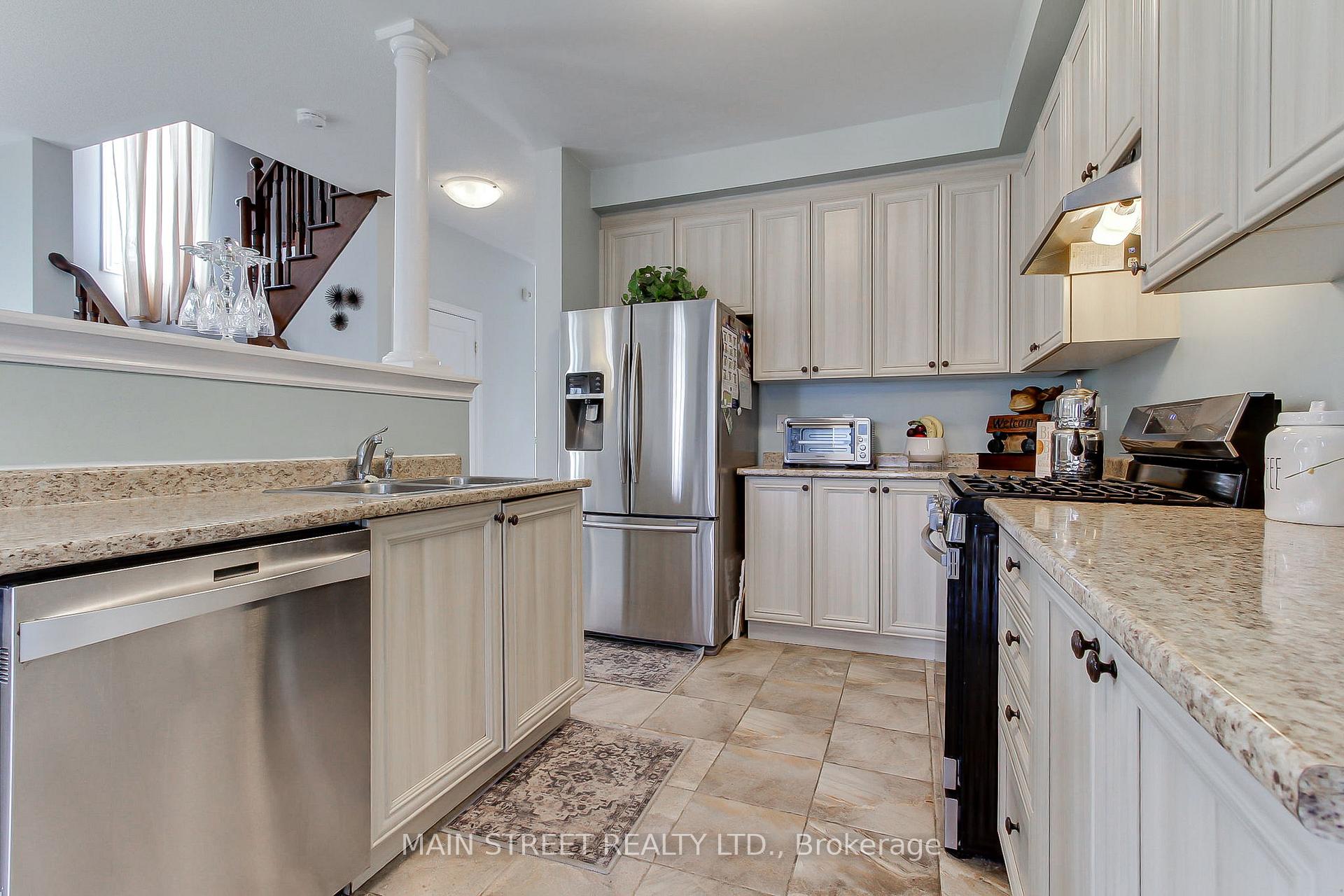 Photo 12 of 34 Grey Wing Avenue, Georgina, Keswick South — HOMEH