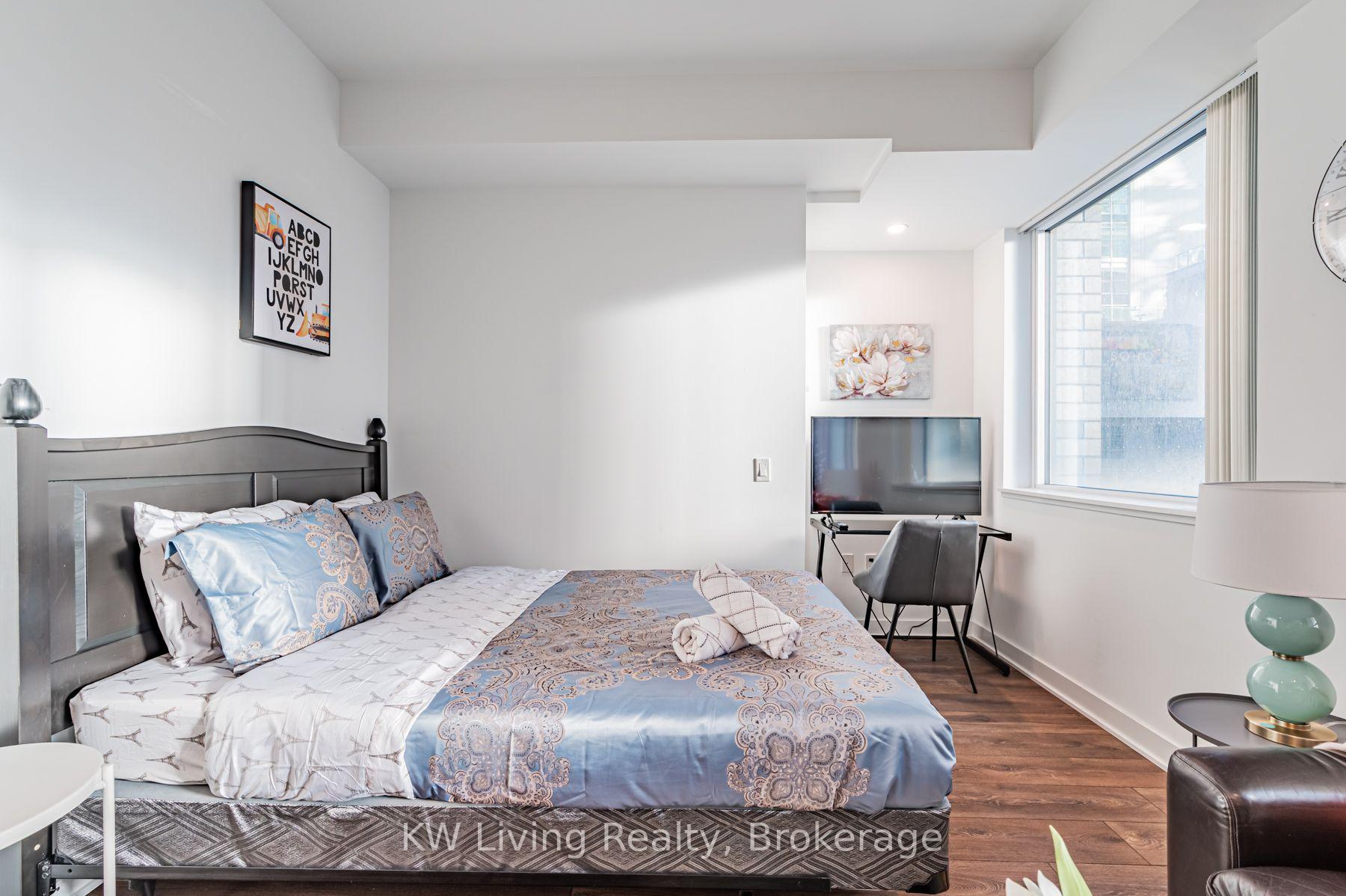 Photo 11 of Unit 520, 115 Blue Jays Way, Toronto, Waterfront Communities — HOMEH