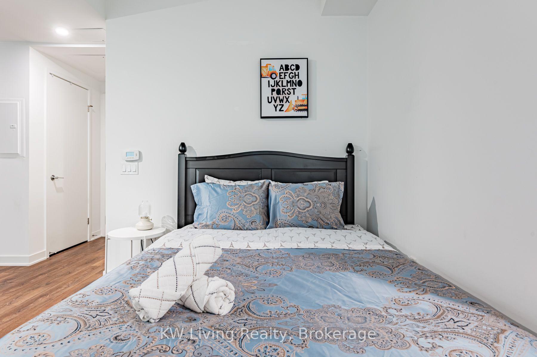 Photo 12 of Unit 520, 115 Blue Jays Way, Toronto, Waterfront Communities — HOMEH
