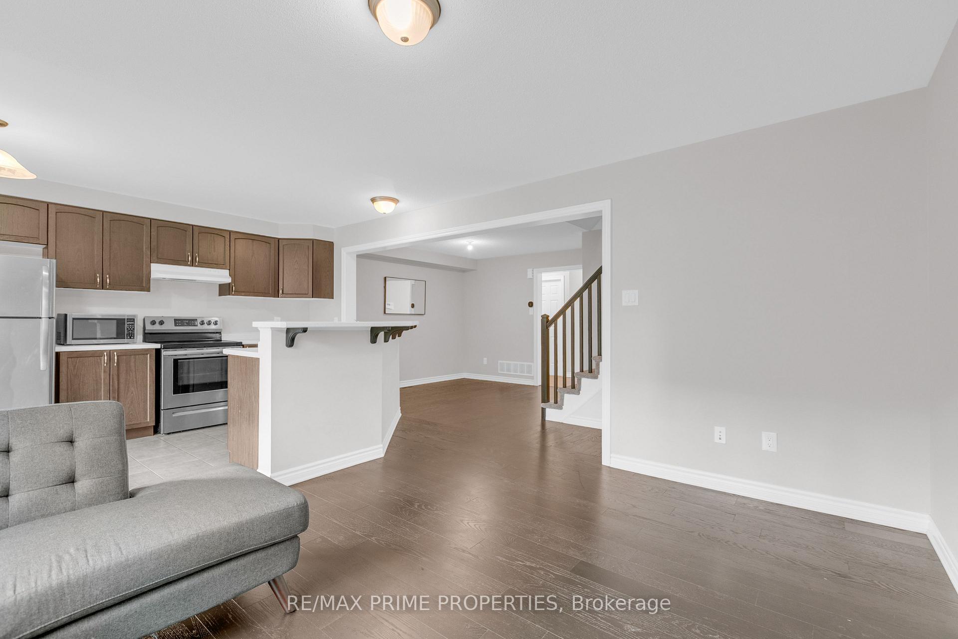 Photo 14 of 136 Lanceleaf Way, Ottawa, Kanata - Emerald Meadows/Trailwest — HOMEH