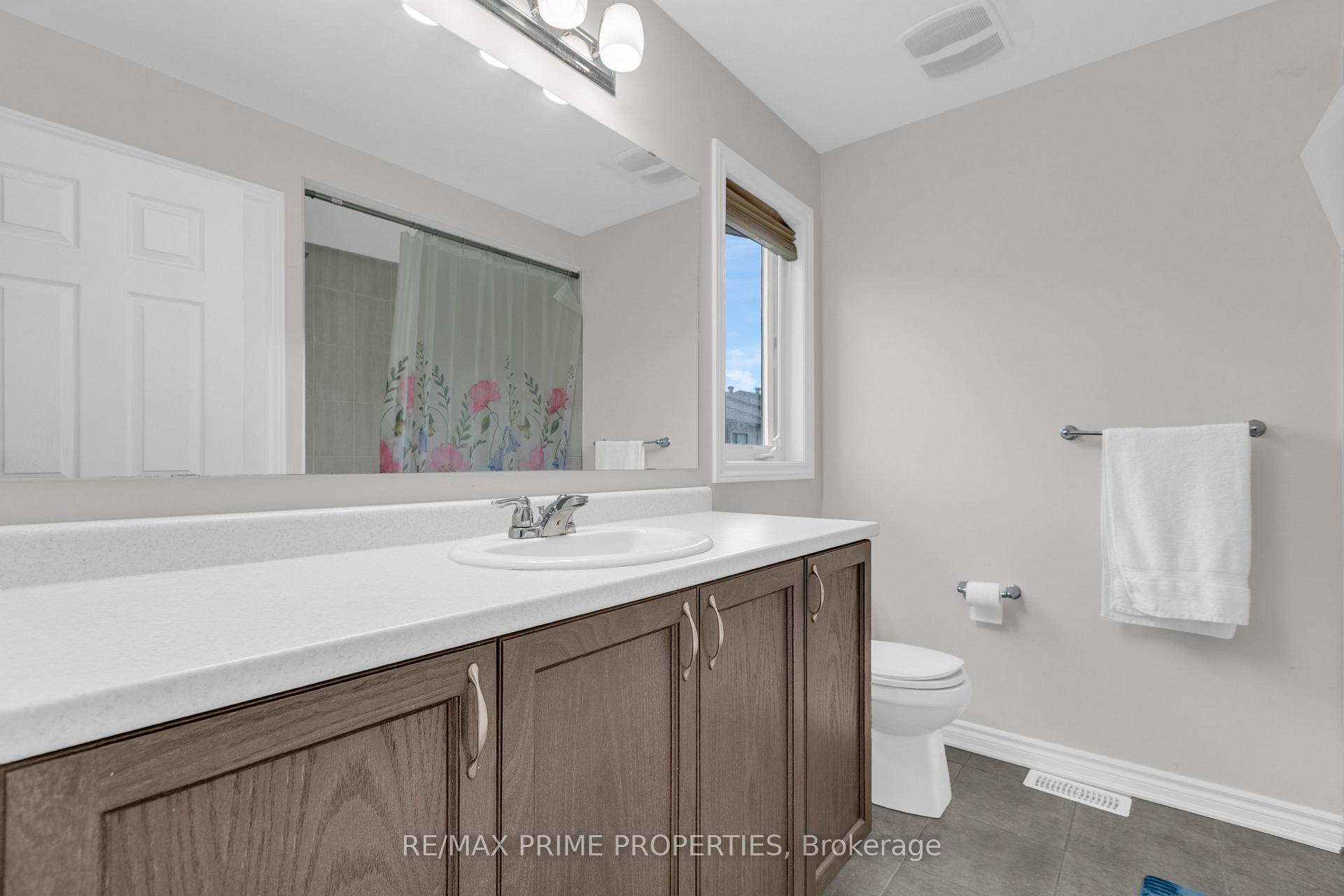 Photo 38 of 136 Lanceleaf Way, Ottawa, Kanata - Emerald Meadows/Trailwest — HOMEH