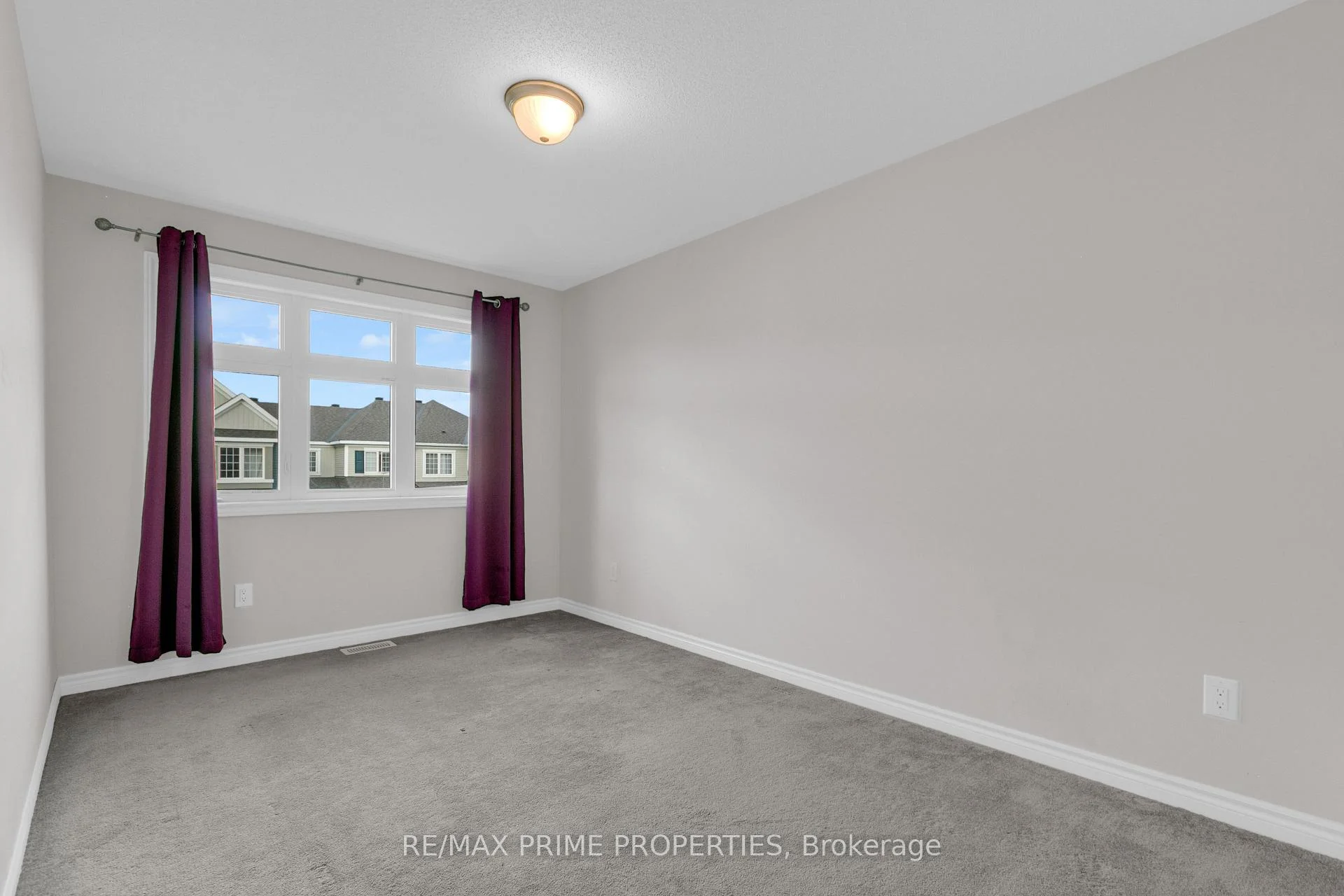 Photo 32 of 136 Lanceleaf Way, Ottawa, Kanata - Emerald Meadows/Trailwest — HOMEH