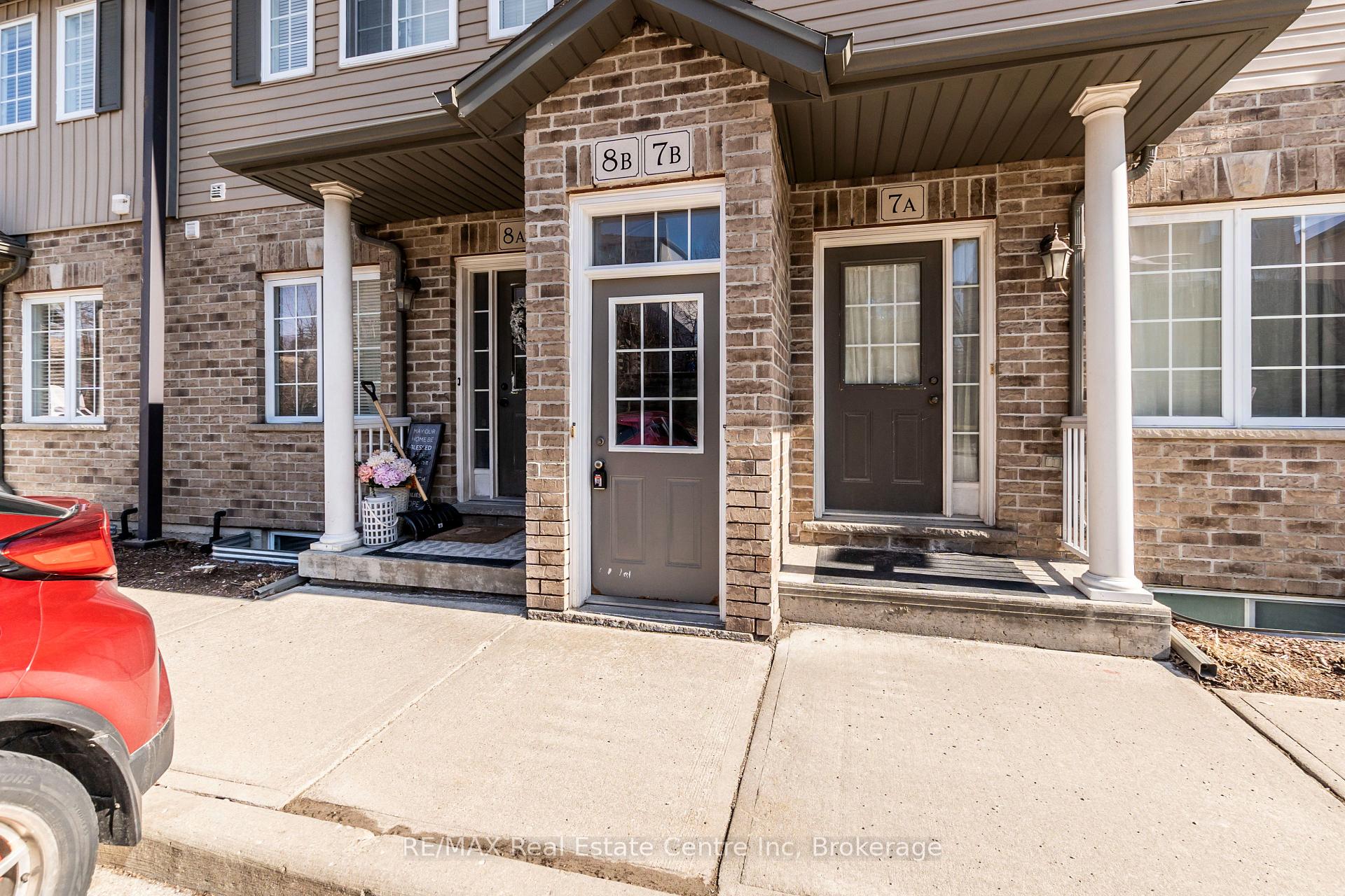 Photo 3 of Unit 8B, 38 Howe Drive, Kitchener, Forest Hill — HOMEH