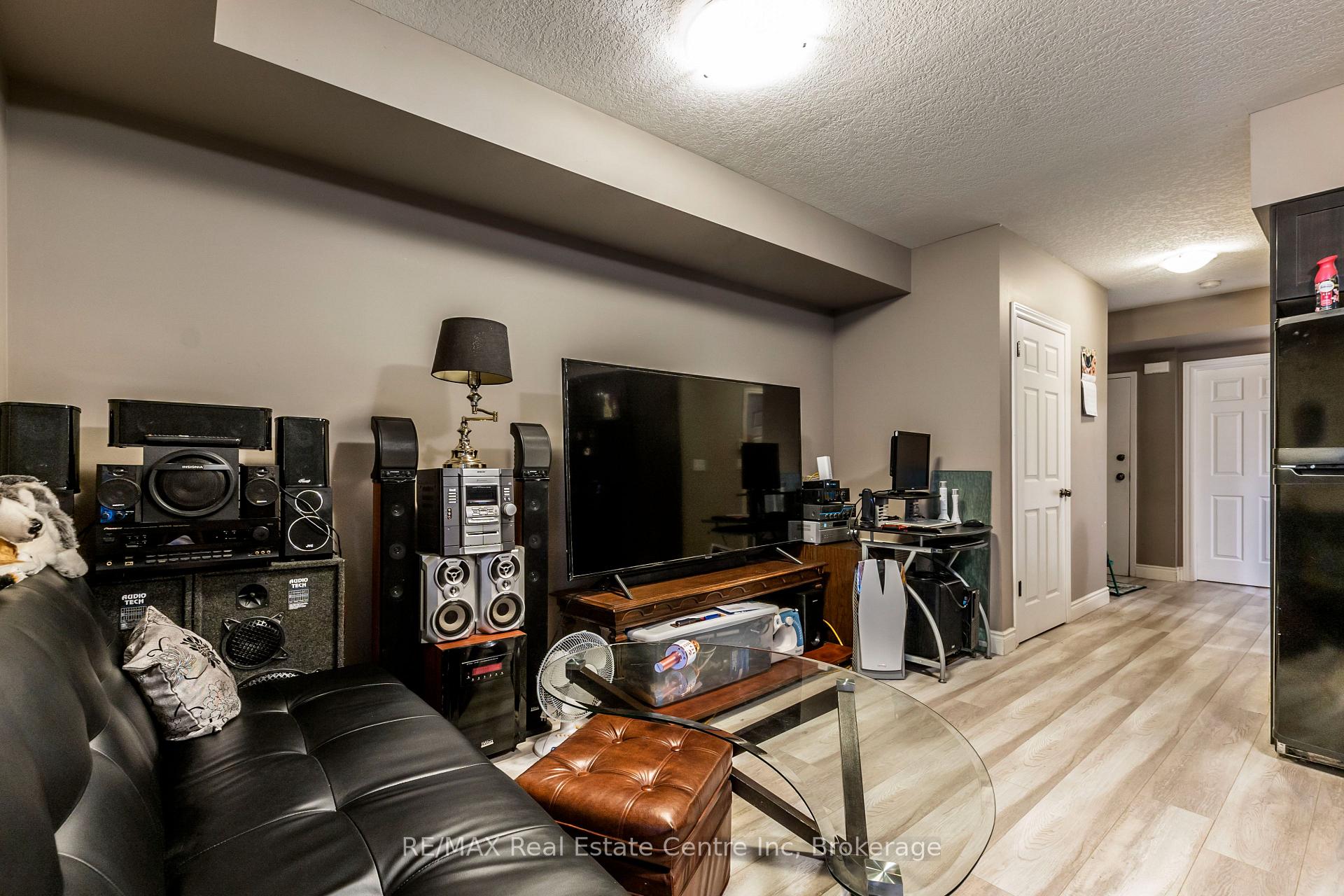 Photo 7 of Unit 8B, 38 Howe Drive, Kitchener, Forest Hill — HOMEH