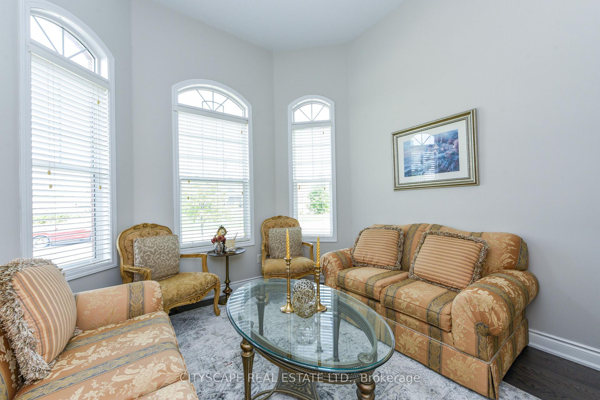 Photo 9 of 879 Bennett Boulevard, Milton, Beaty — HOMEH