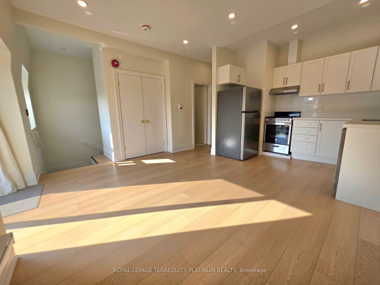 Photo 9 of Unit 6, 11 Beaconsfield Avenue, Toronto, Little Portugal — HOMEH