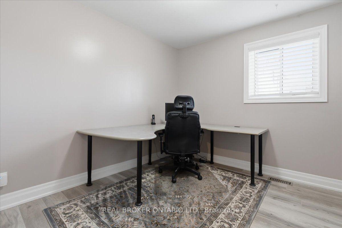 Photo 11 of 1331 Tatra Drive, Pickering, Bay Ridges — HOMEH
