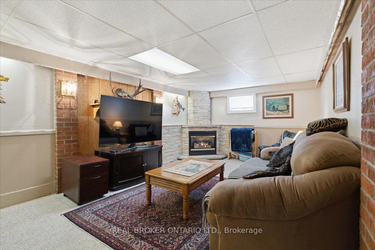 Photo 16 of 1331 Tatra Drive, Pickering, Bay Ridges — HOMEH