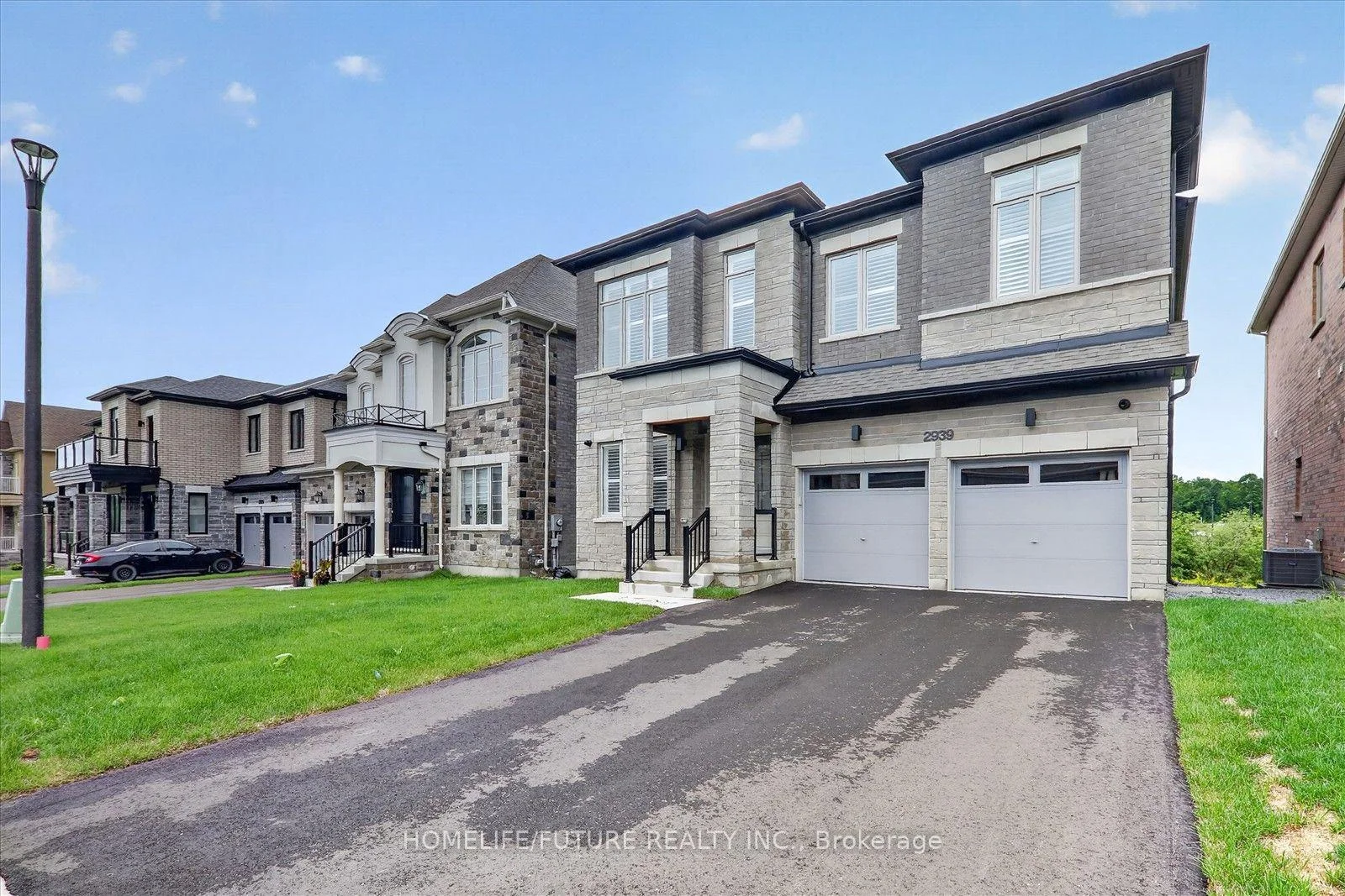 Photo 3 of 2939 Grindstone Crescent, Pickering, Rural Pickering — HOMEH
