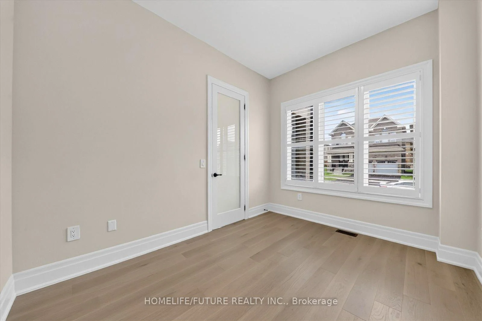 Photo 8 of 2939 Grindstone Crescent, Pickering, Rural Pickering — HOMEH