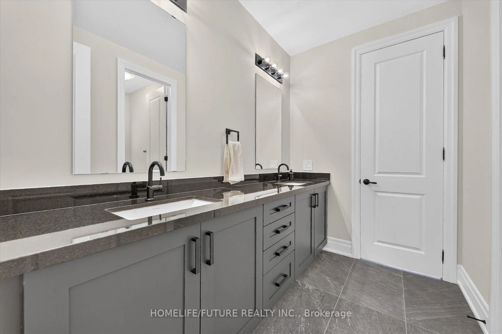 Photo 31 of 2939 Grindstone Crescent, Pickering, Rural Pickering — HOMEH