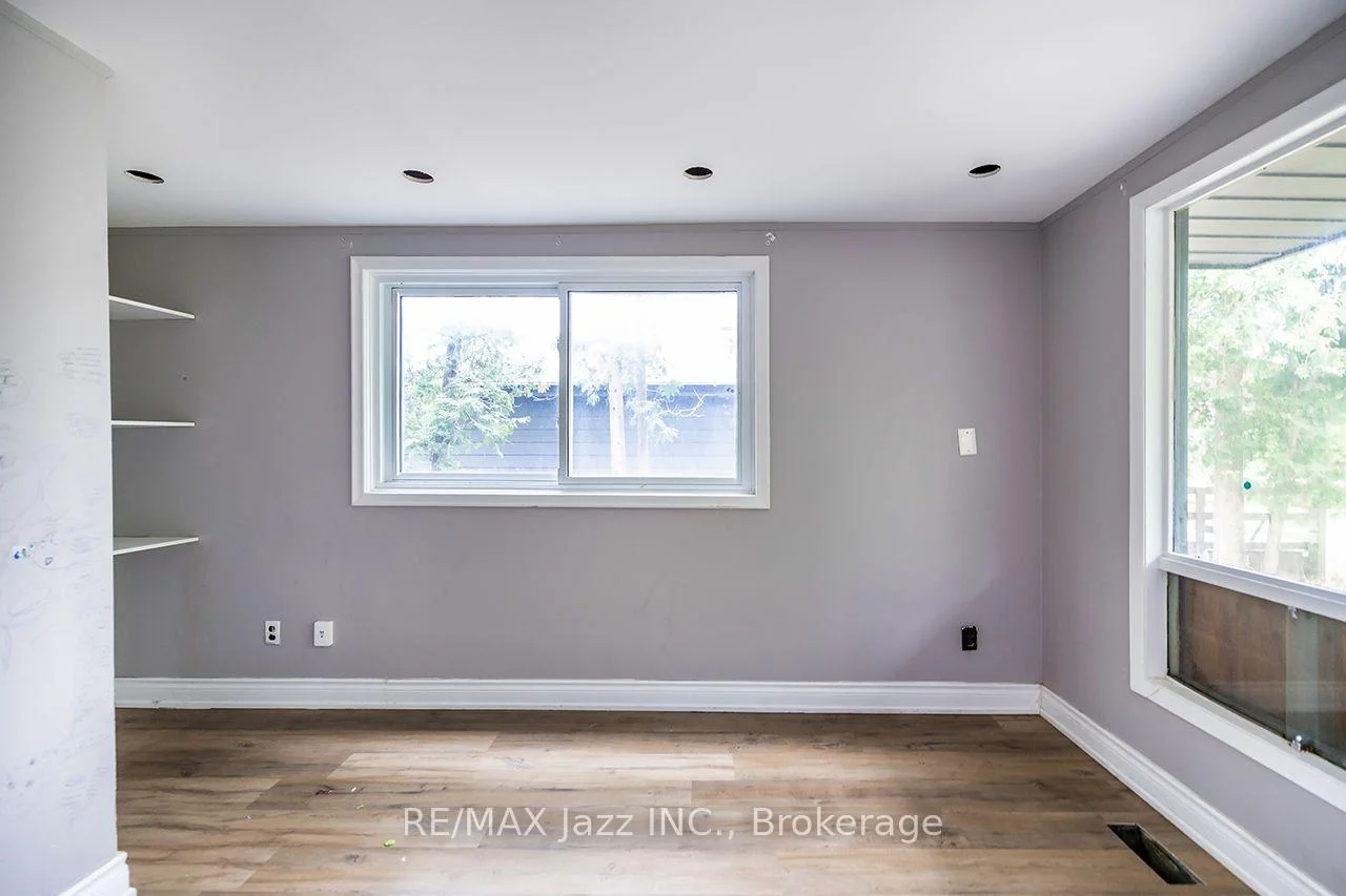 Photo 12 of 1500 Simcoe Street N, Oshawa, Samac — HOMEH