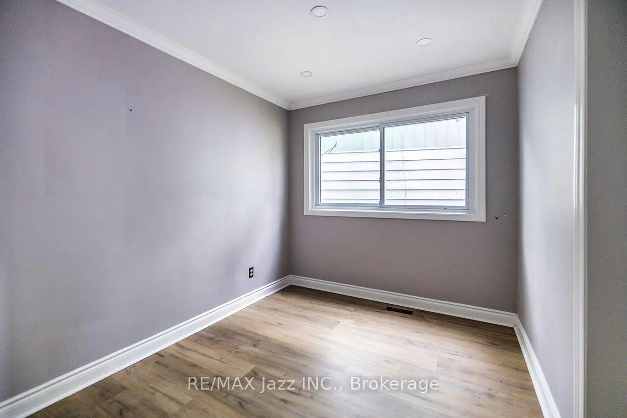 Photo 14 of 1500 Simcoe Street N, Oshawa, Samac — HOMEH