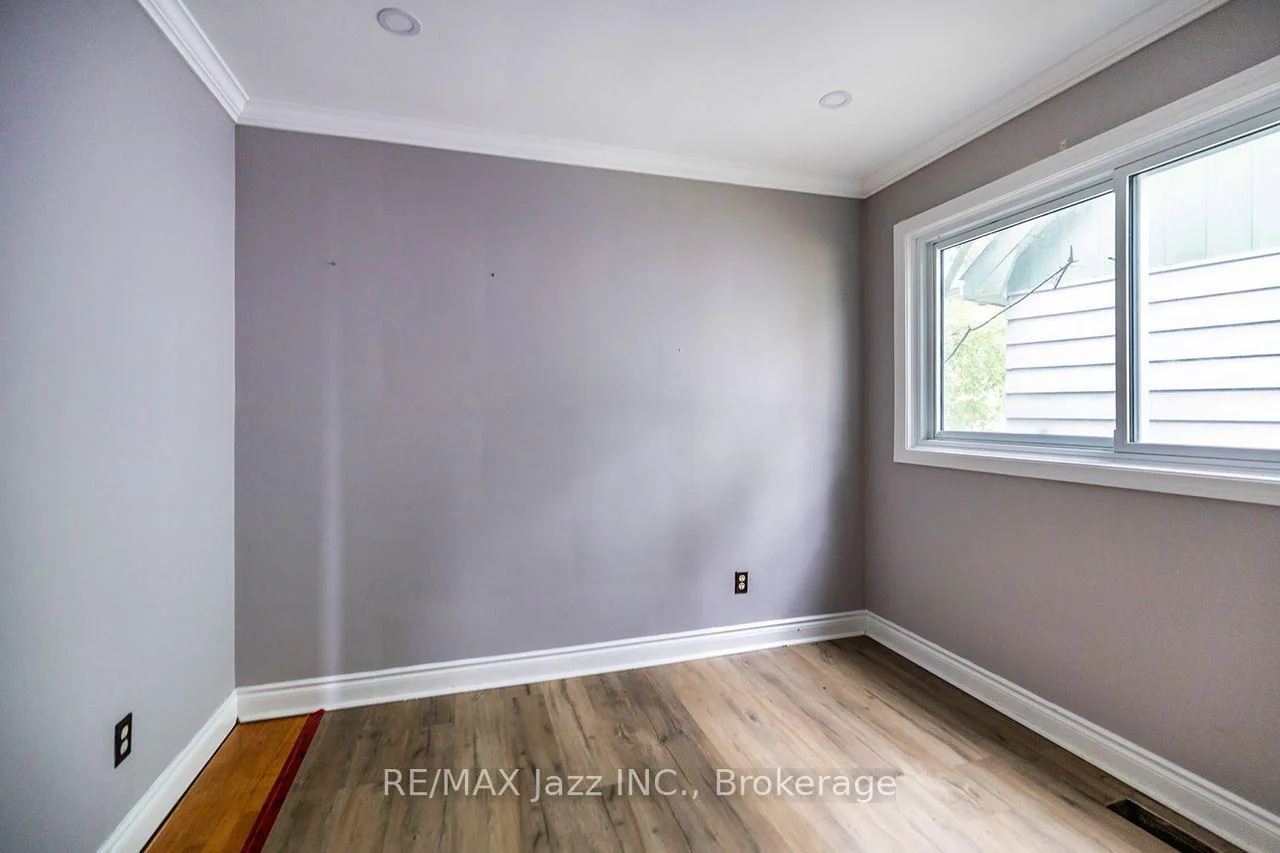 Photo 15 of 1500 Simcoe Street N, Oshawa, Samac — HOMEH