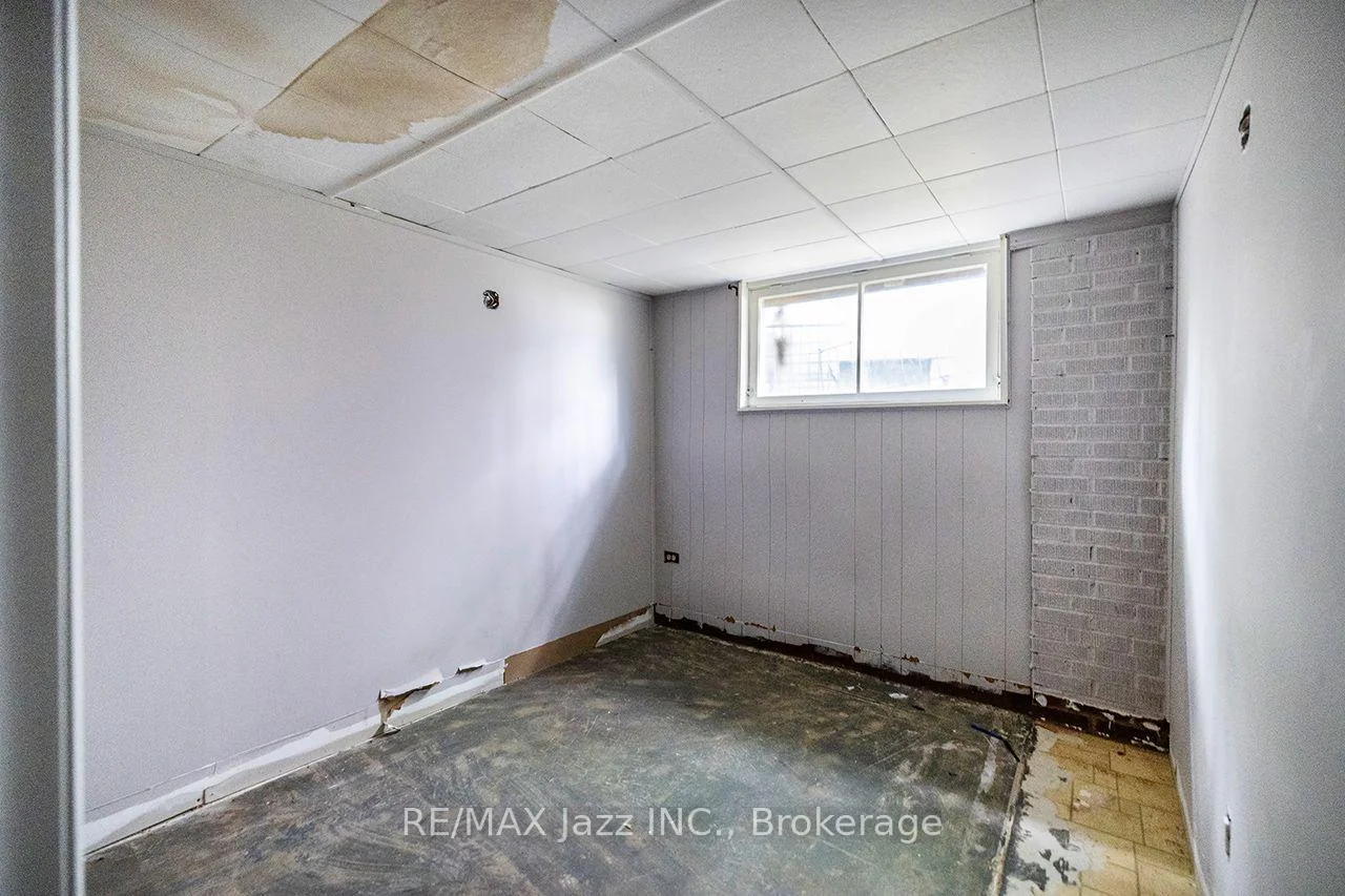 Photo 22 of 1500 Simcoe Street N, Oshawa, Samac — HOMEH