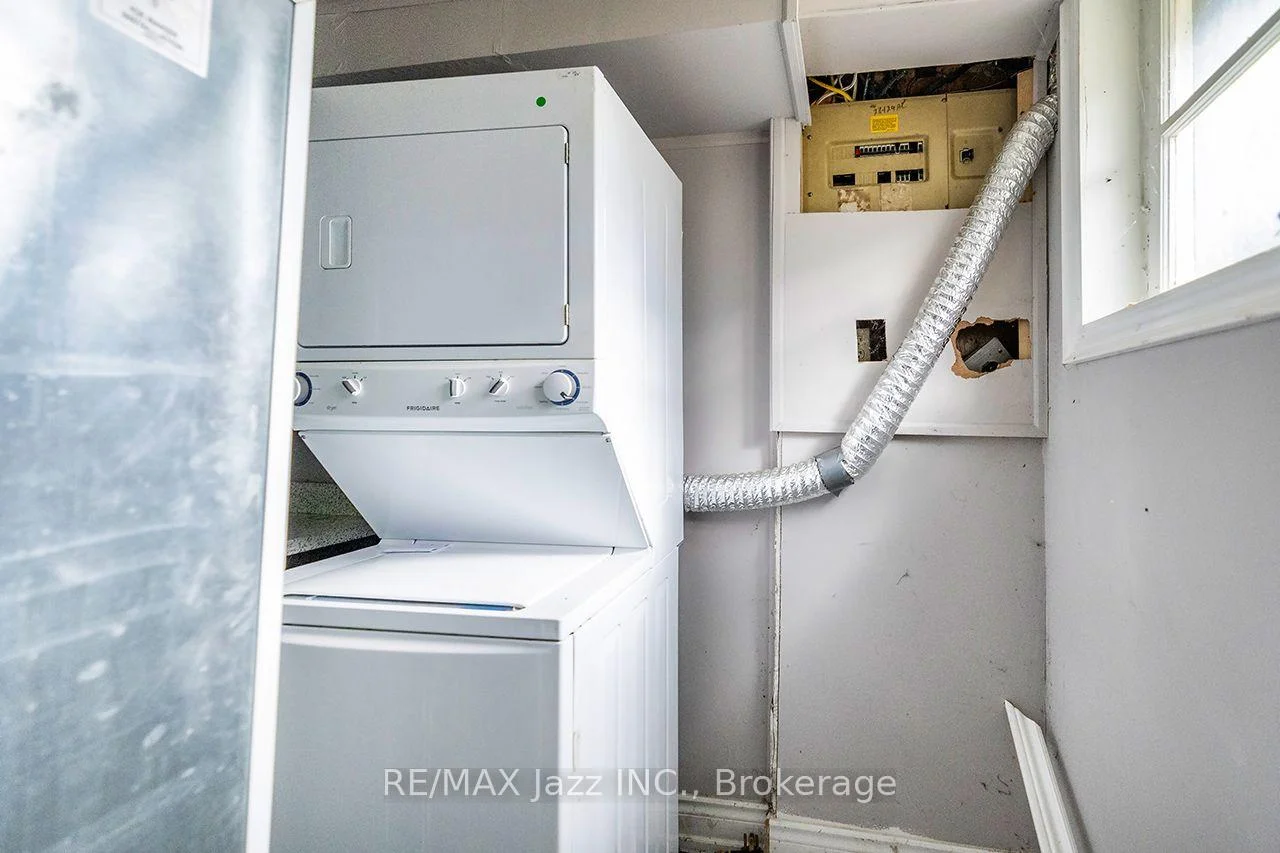 Photo 26 of 1500 Simcoe Street N, Oshawa, Samac — HOMEH
