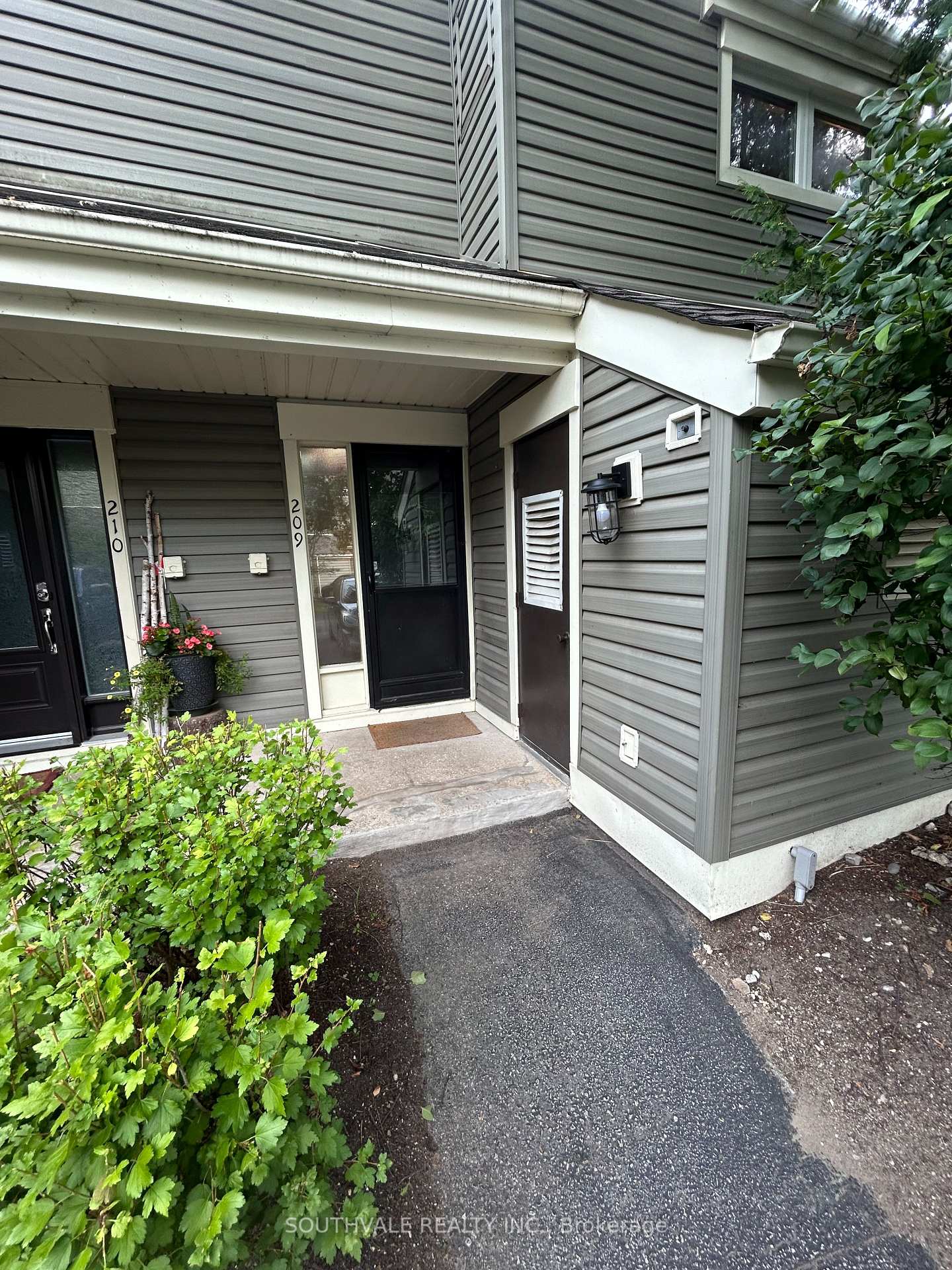 Photo 1 of Unit 19, 209 Escarpment Crescent, Collingwood — HOMEH