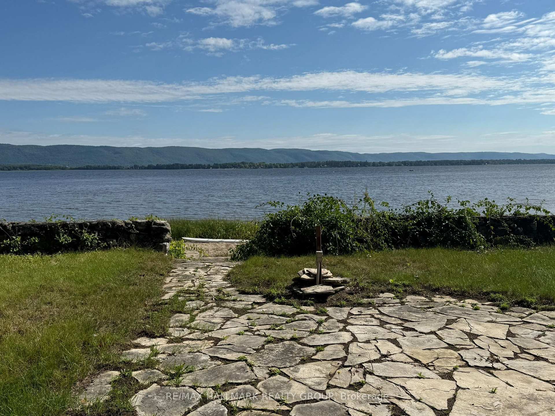 Photo 2 of 488 Bayview Drive, Ottawa, Constance Bay — HOMEH