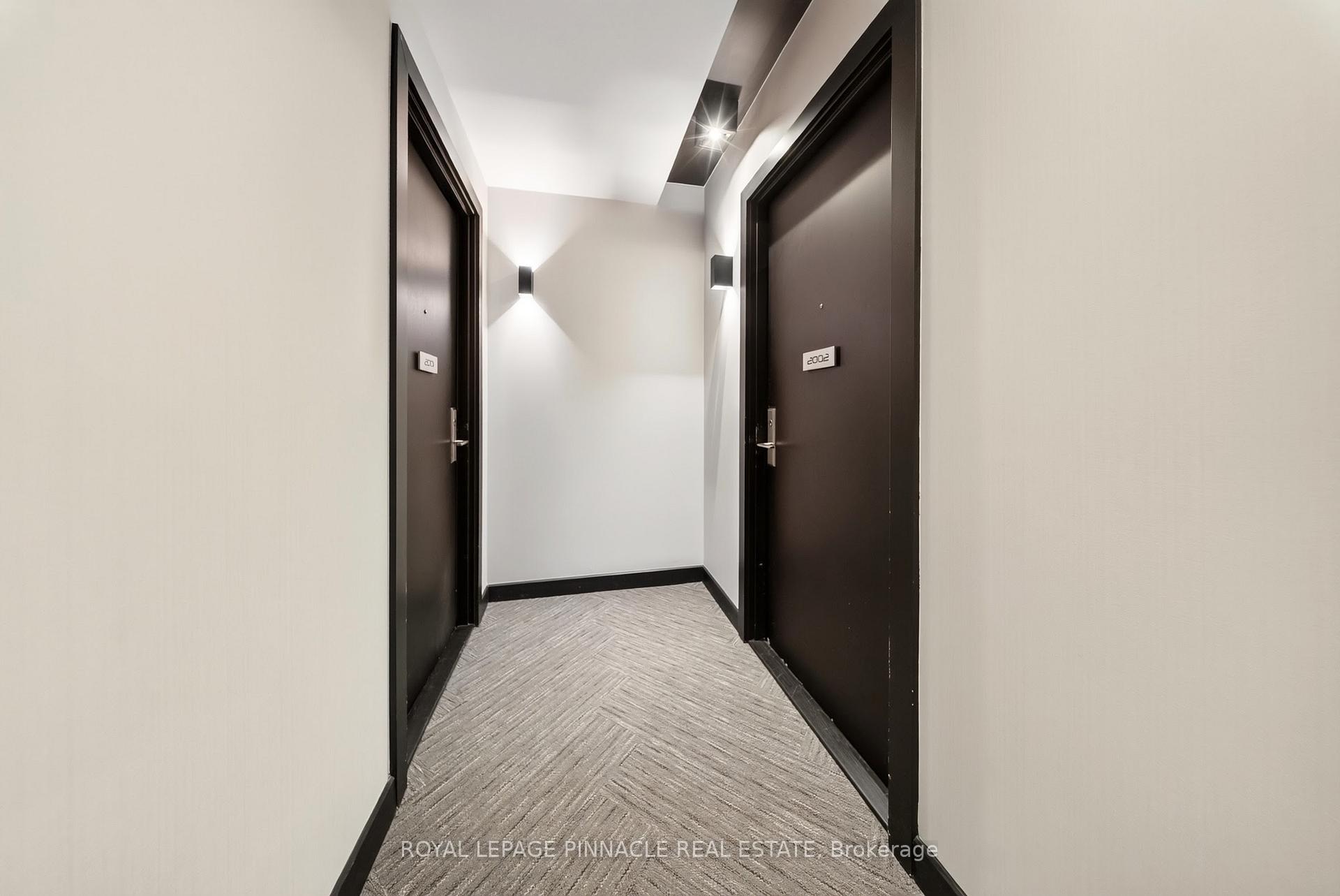 Photo 10 of Unit 2002, 8 Eglinton Avenue E, Toronto, Mount Pleasant West — HOMEH