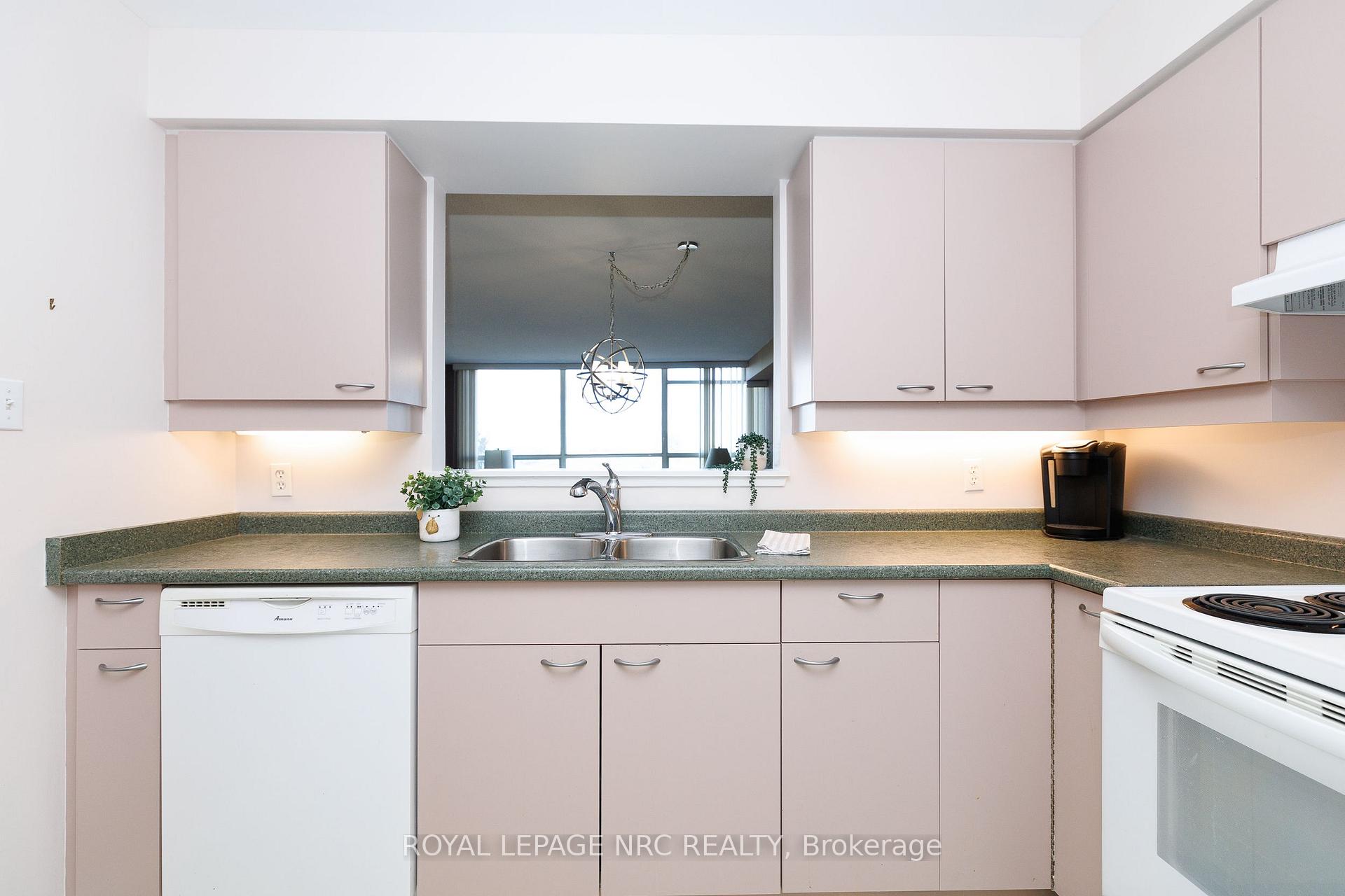 Photo 11 of Unit #606, 5100 Dorchester Road, Niagara Falls, Morrison — HOMEH