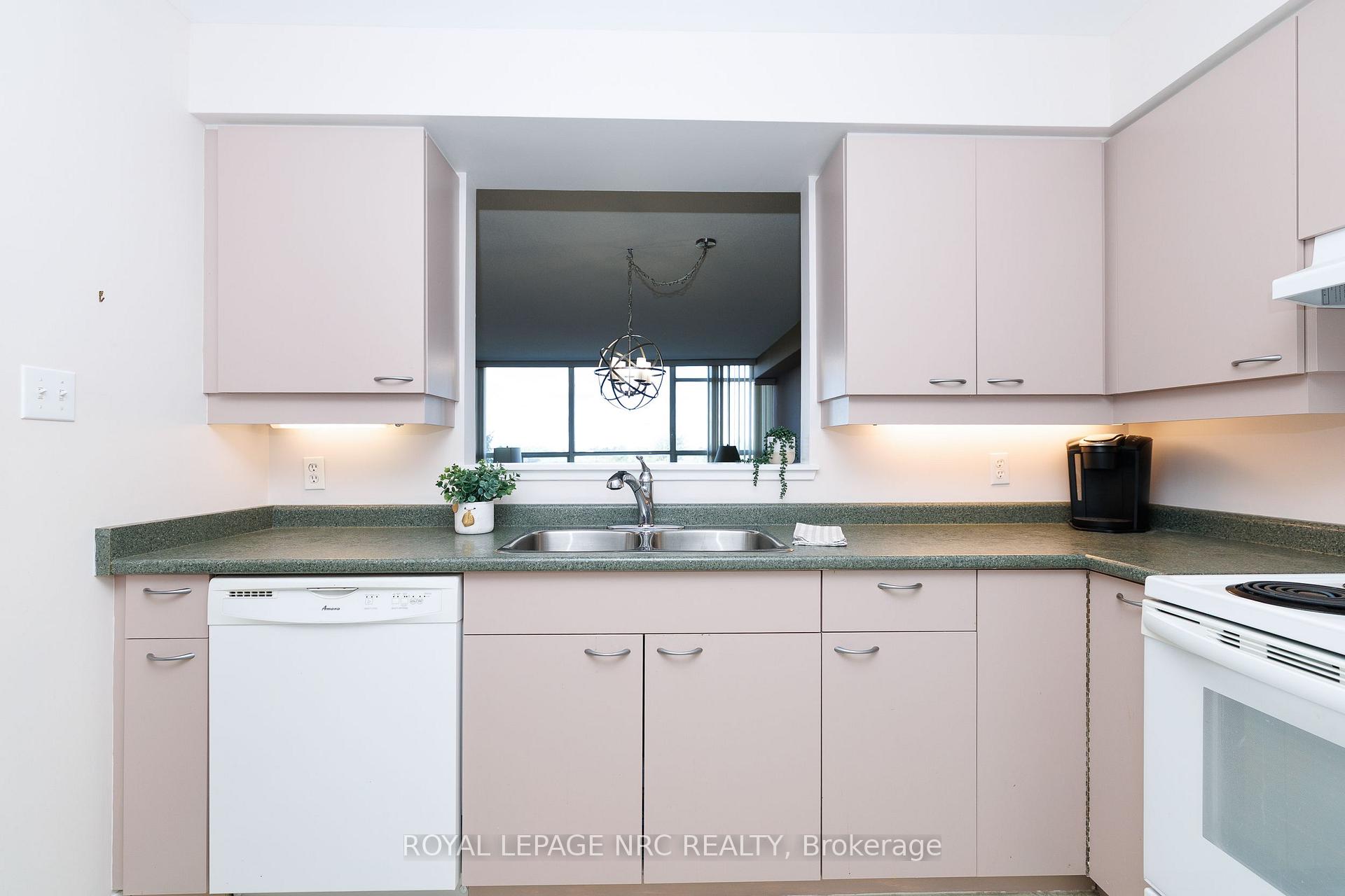 Photo 12 of Unit #606, 5100 Dorchester Road, Niagara Falls, Morrison — HOMEH
