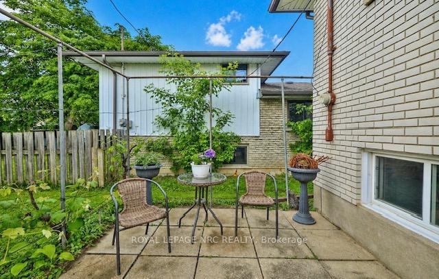 Photo 8 of 23 Northgate Drive, Welland, N. Welland — HOMEH