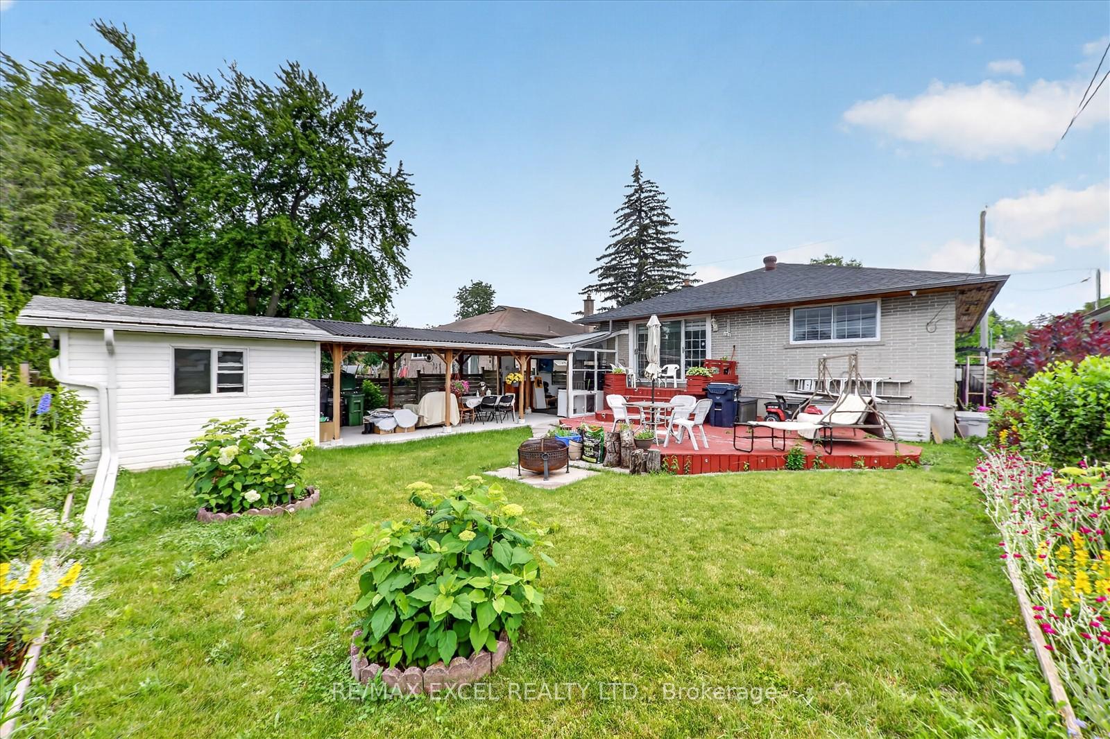 Photo 3 of 62 Sundance Crescent, Scarborough, Woburn — HOMEH