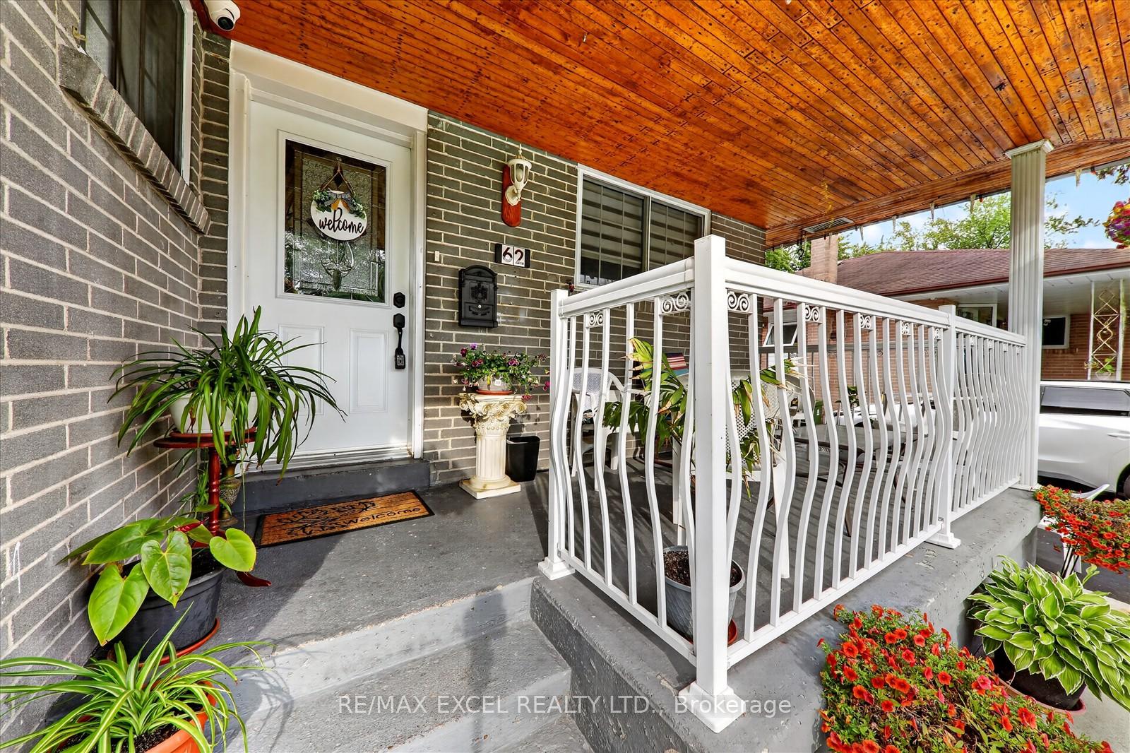 Photo 6 of 62 Sundance Crescent, Scarborough, Woburn — HOMEH