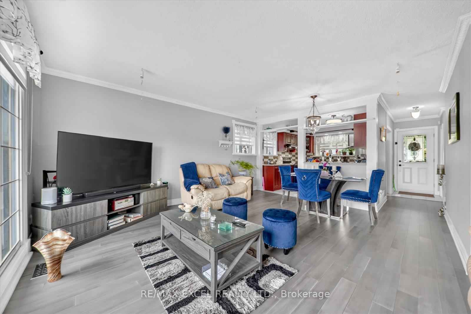 Photo 23 of 62 Sundance Crescent, Scarborough, Woburn — HOMEH