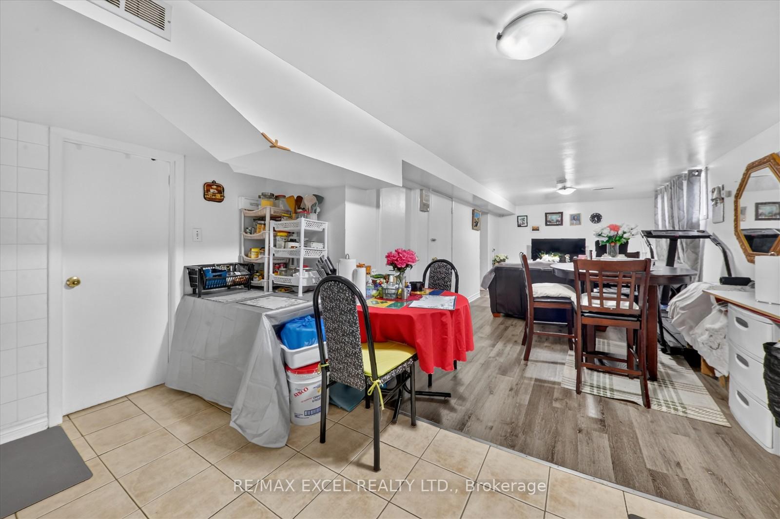 Photo 26 of 62 Sundance Crescent, Scarborough, Woburn — HOMEH