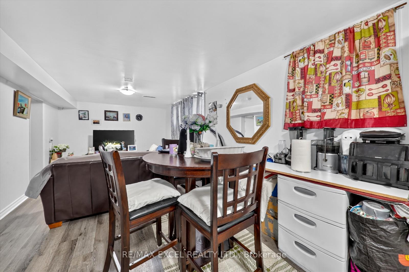 Photo 27 of 62 Sundance Crescent, Scarborough, Woburn — HOMEH