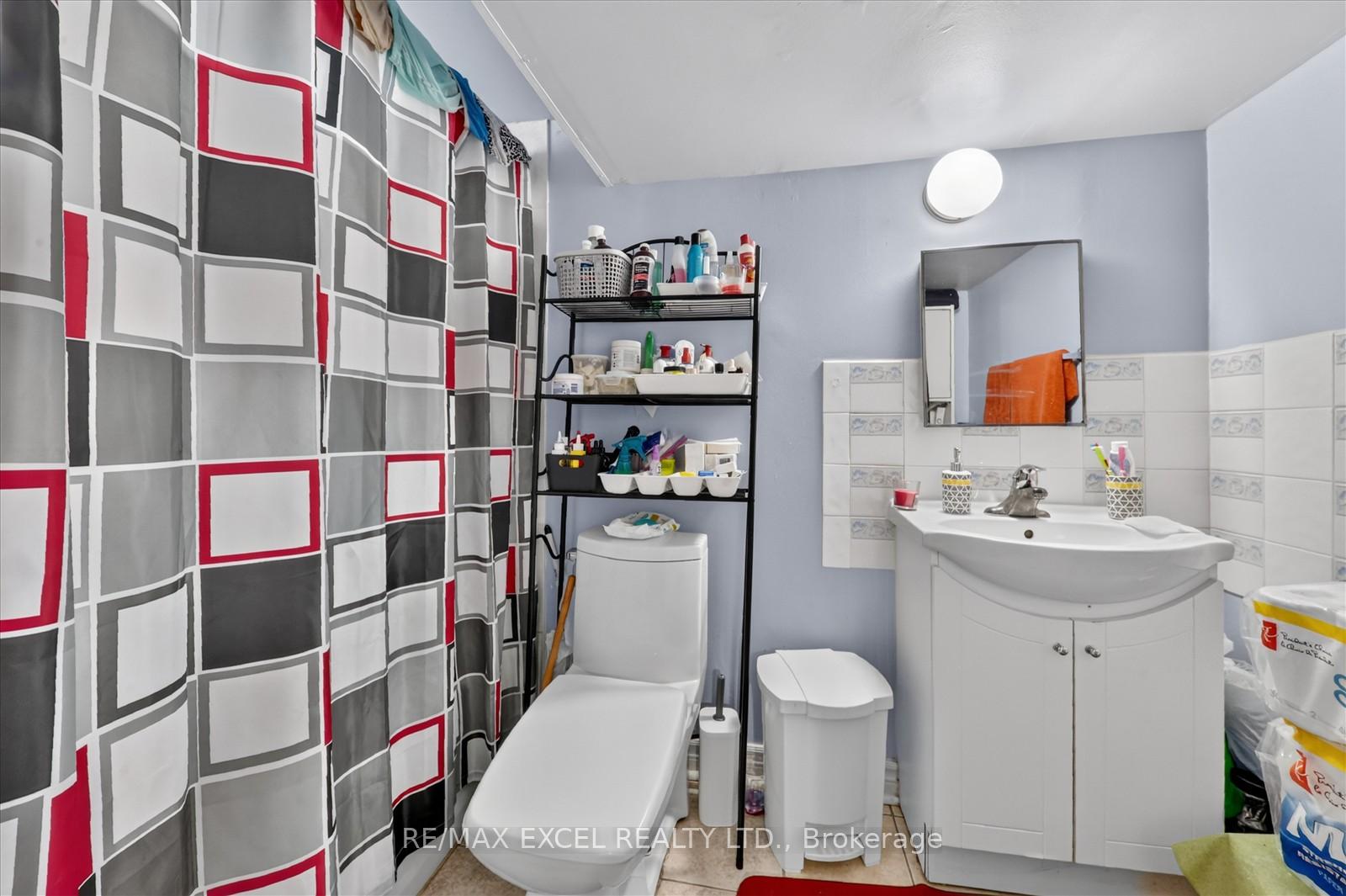 Photo 31 of 62 Sundance Crescent, Scarborough, Woburn — HOMEH