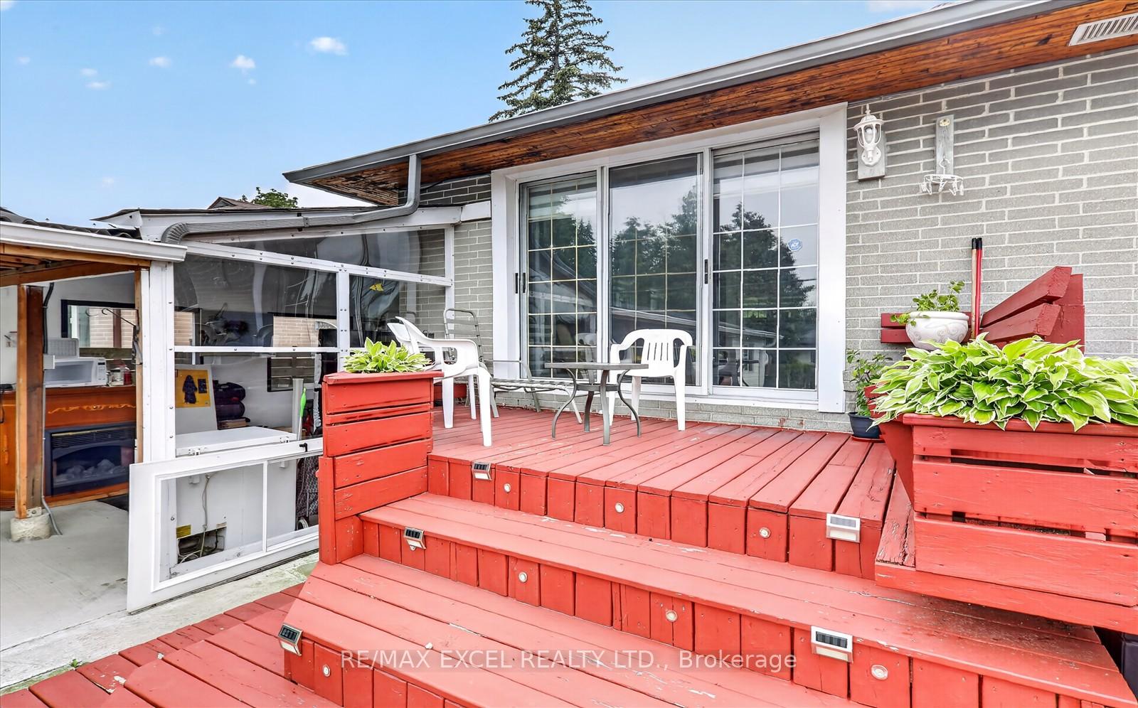 Photo 35 of 62 Sundance Crescent, Scarborough, Woburn — HOMEH
