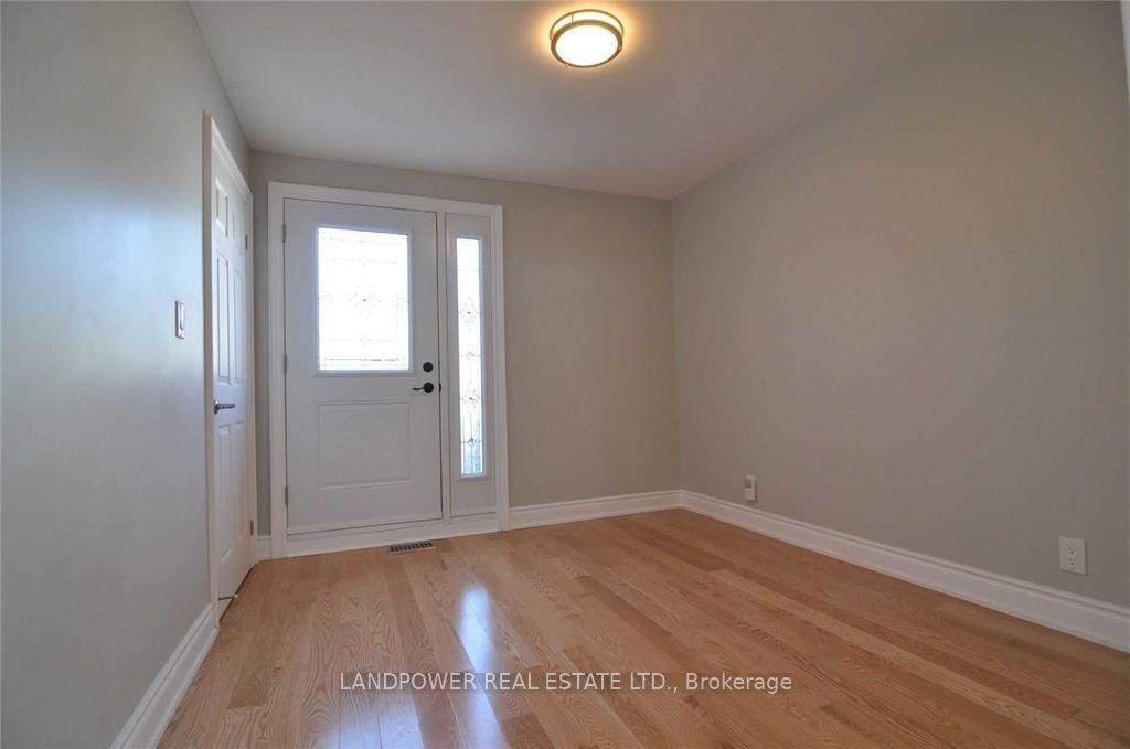 Photo 2 of Unit Main, 140 Manning Avenue, Toronto, Trinity-Bellwoods — HOMEH