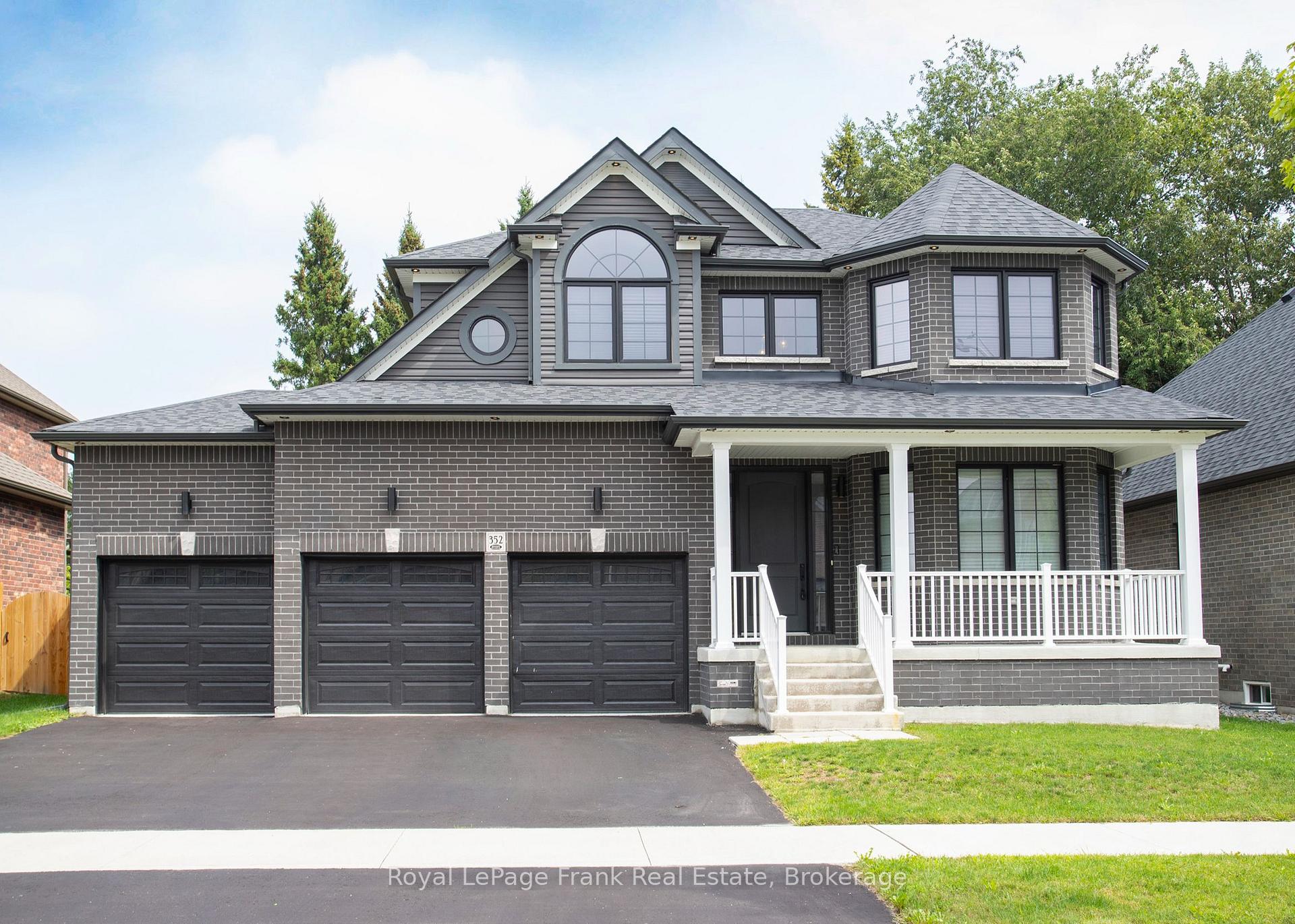 Photo 2 of 352 Northglen Boulevard, Clarington, Bowmanville — HOMEH