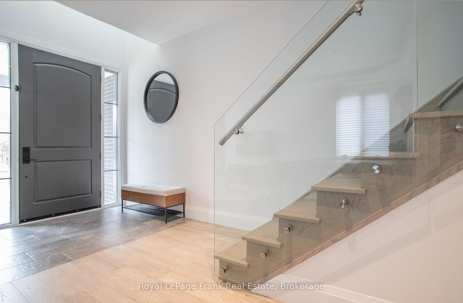 Photo 4 of 352 Northglen Boulevard, Clarington, Bowmanville — HOMEH