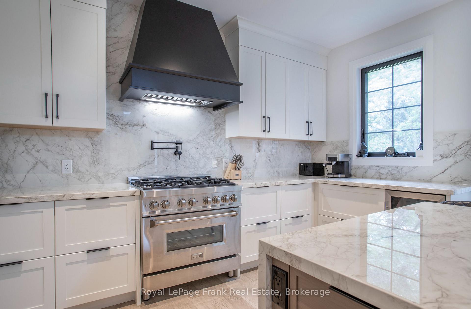 Photo 14 of 352 Northglen Boulevard, Clarington, Bowmanville — HOMEH