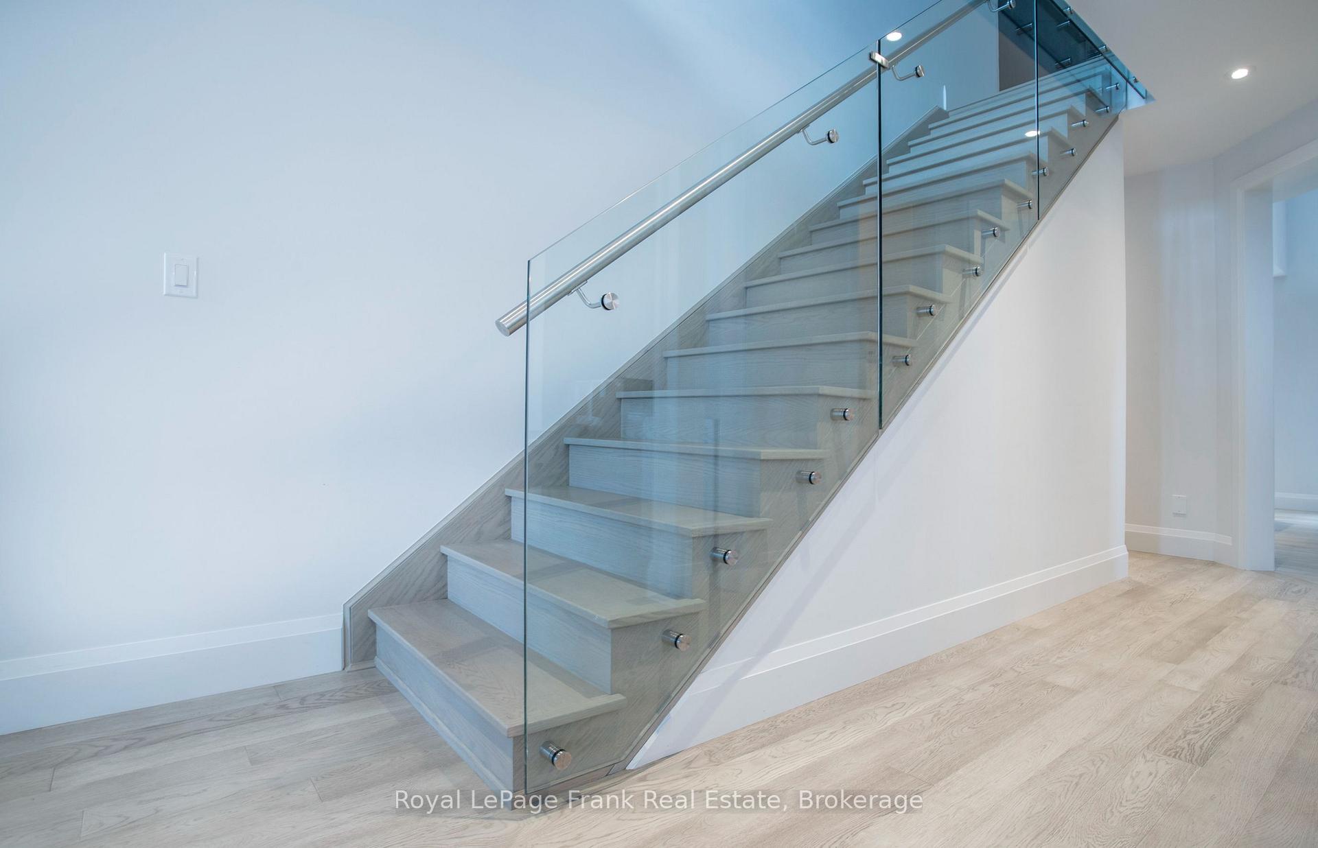 Photo 22 of 352 Northglen Boulevard, Clarington, Bowmanville — HOMEH