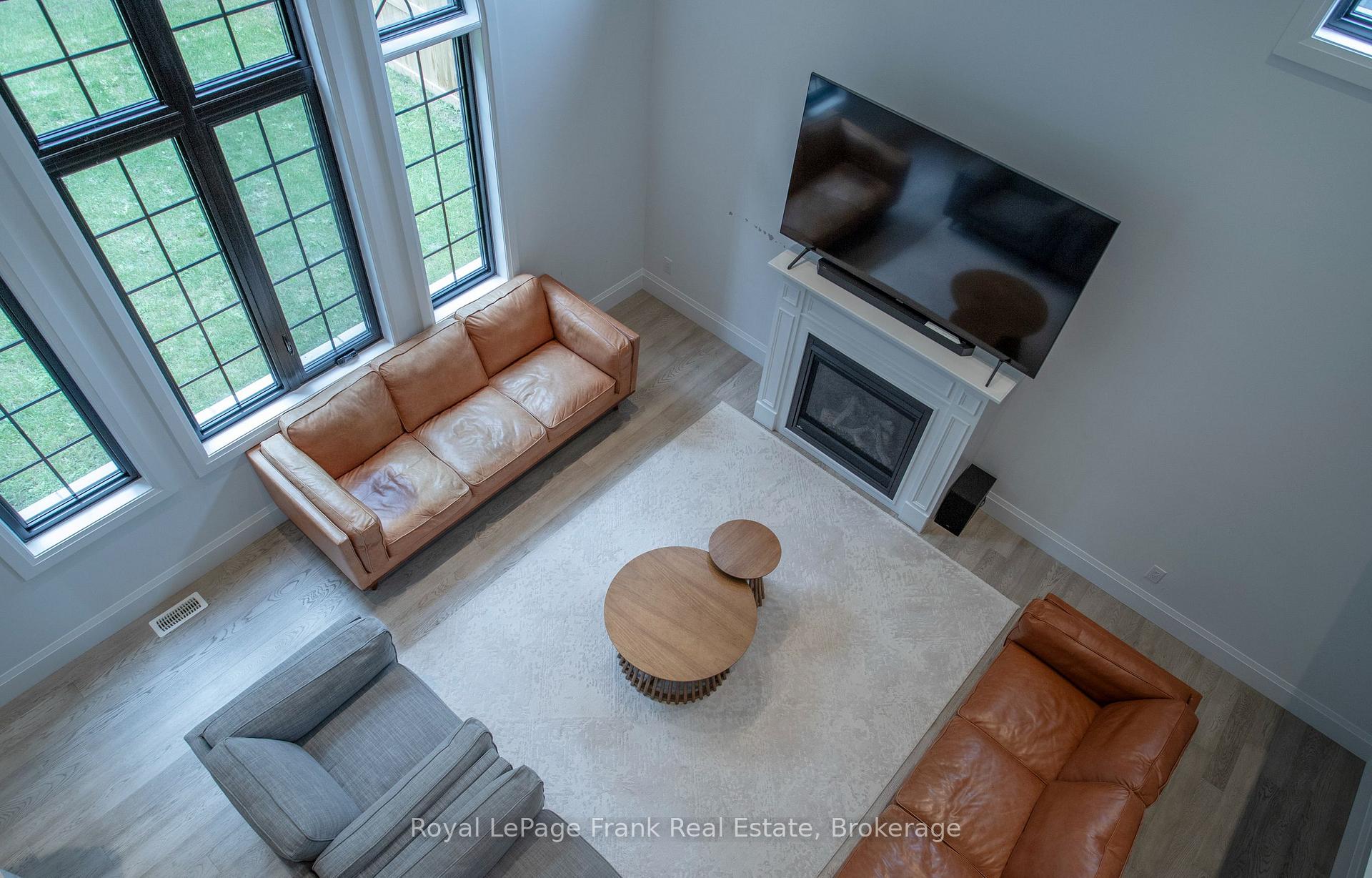 Photo 23 of 352 Northglen Boulevard, Clarington, Bowmanville — HOMEH